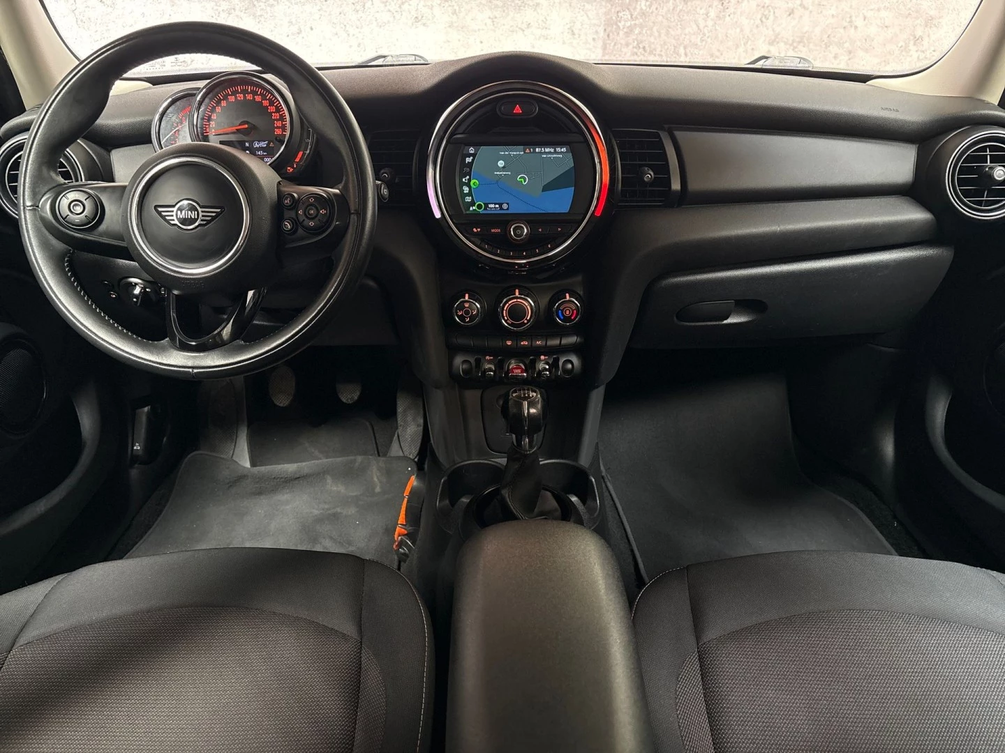 Hoofdafbeelding MINI One