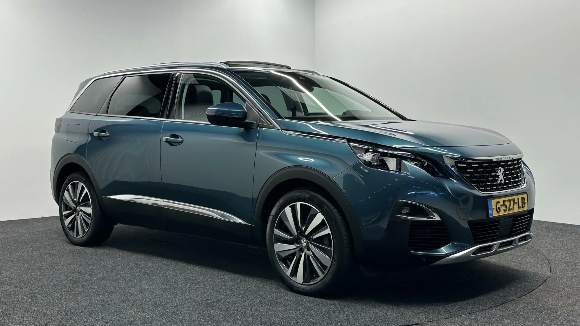 Hoofdafbeelding Peugeot 5008