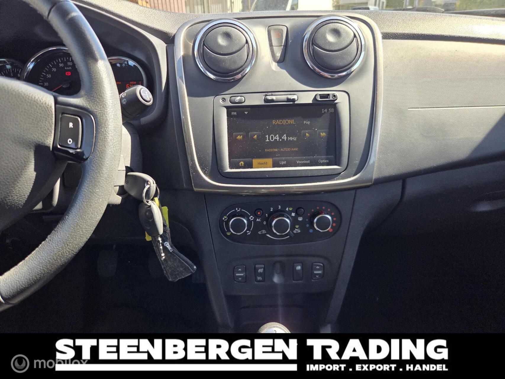 Hoofdafbeelding Dacia Logan