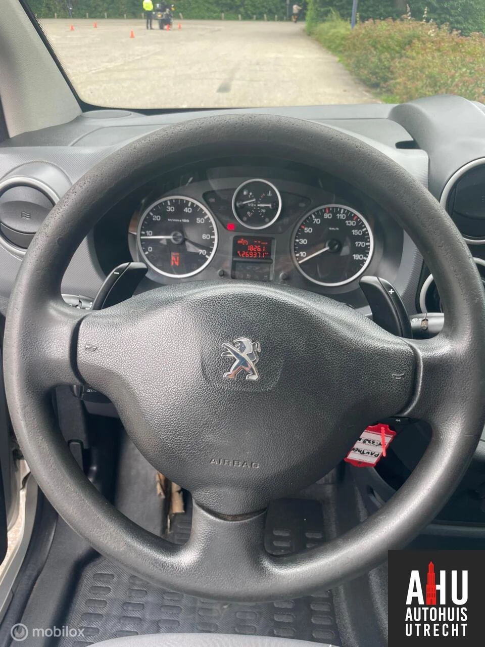 Hoofdafbeelding Peugeot Partner