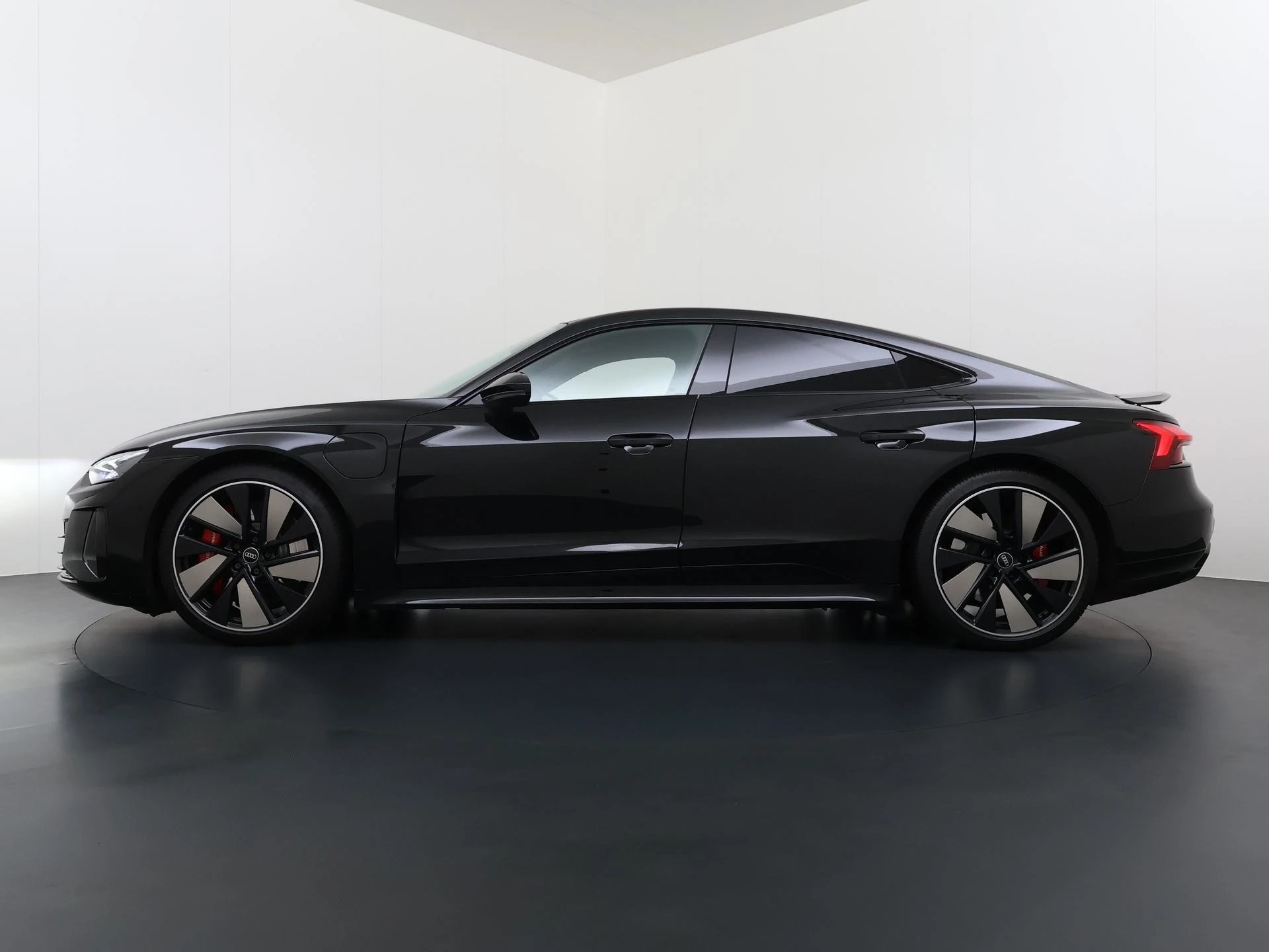 Hoofdafbeelding Audi e-tron GT