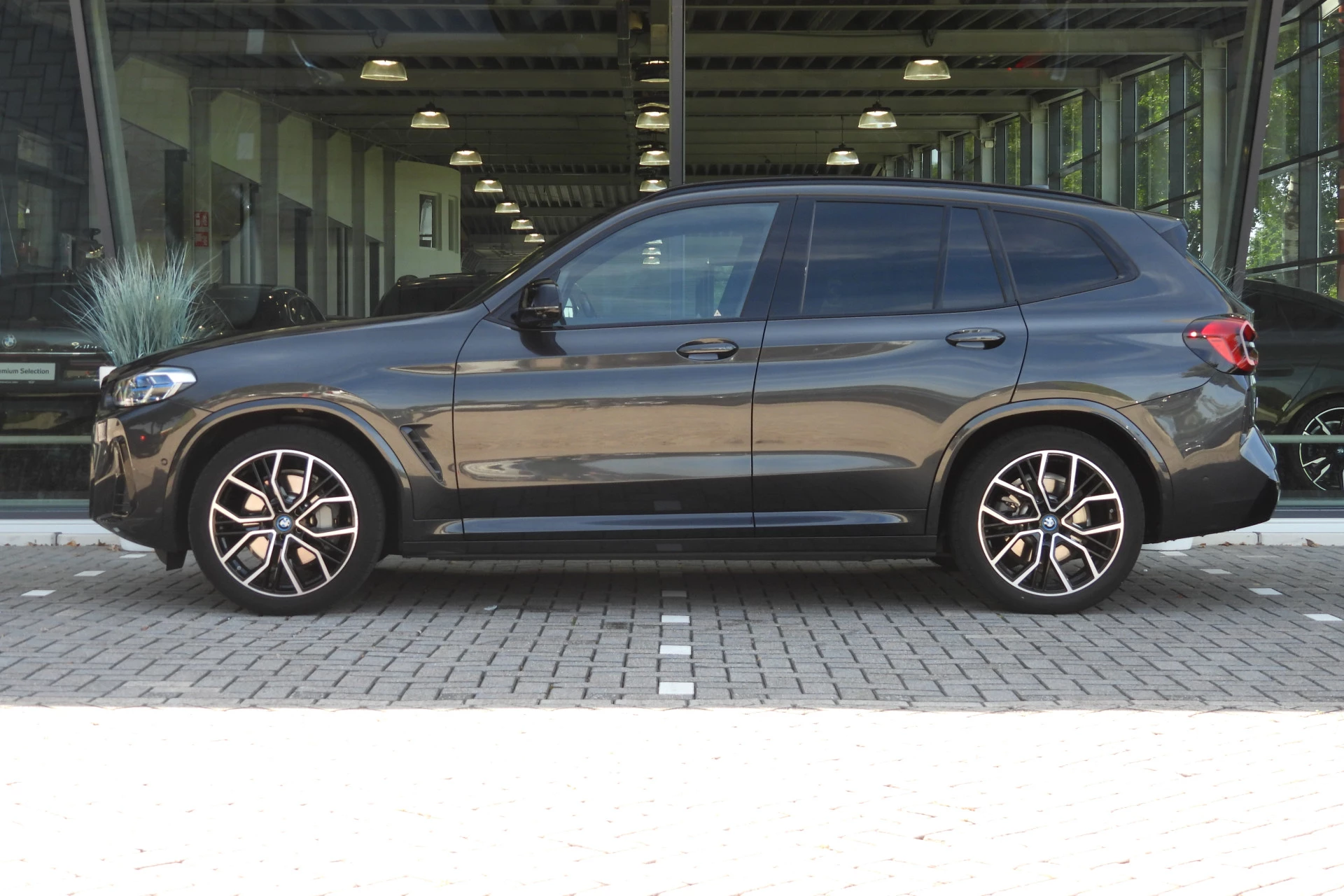 Hoofdafbeelding BMW iX3