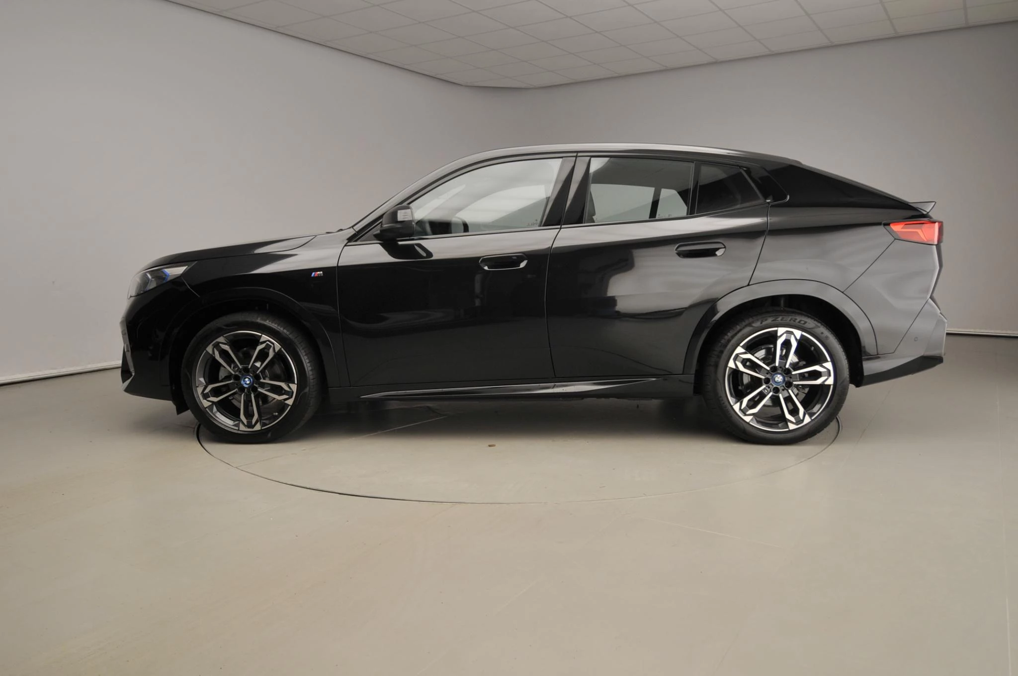 Hoofdafbeelding BMW iX2