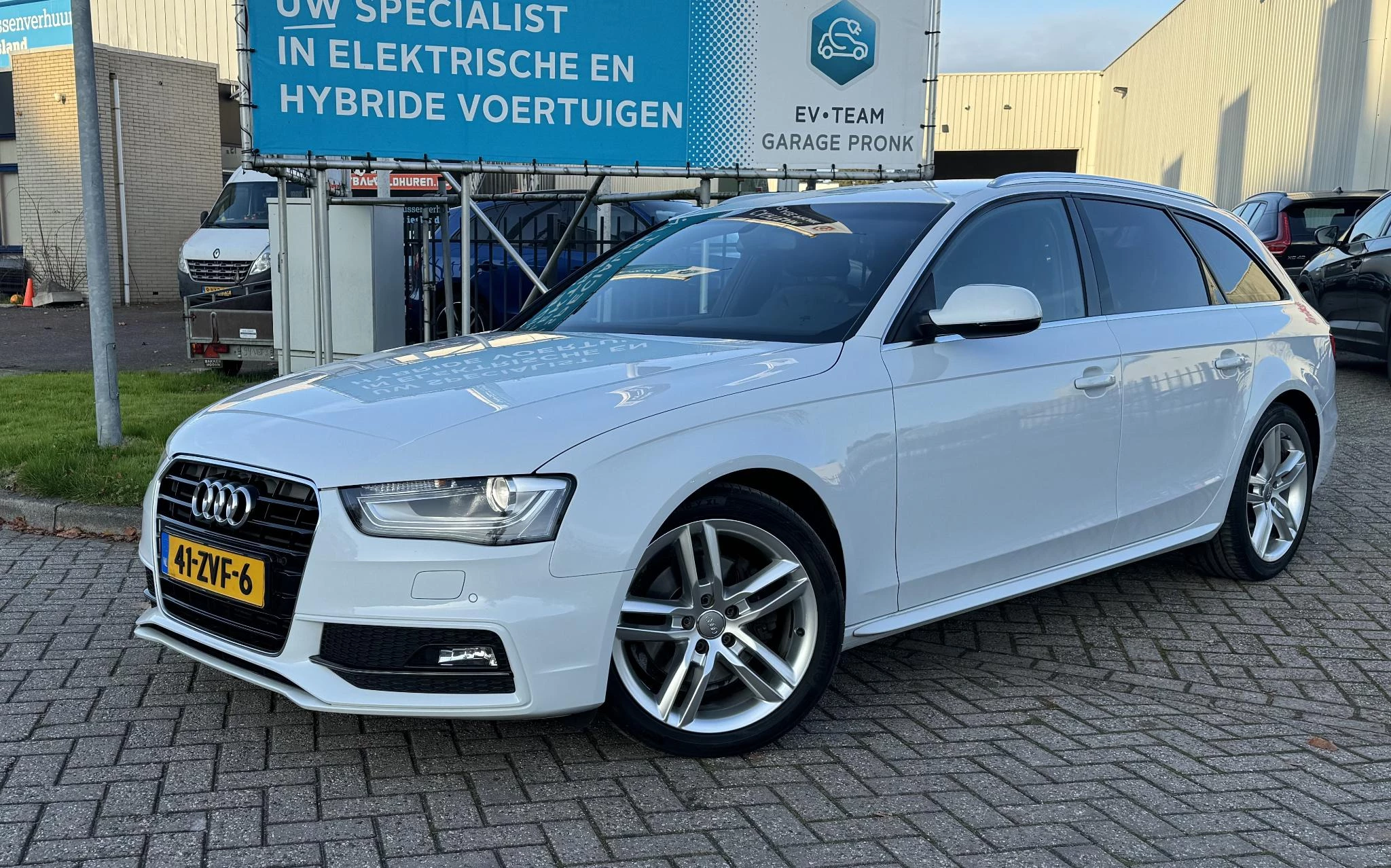 Hoofdafbeelding Audi A4