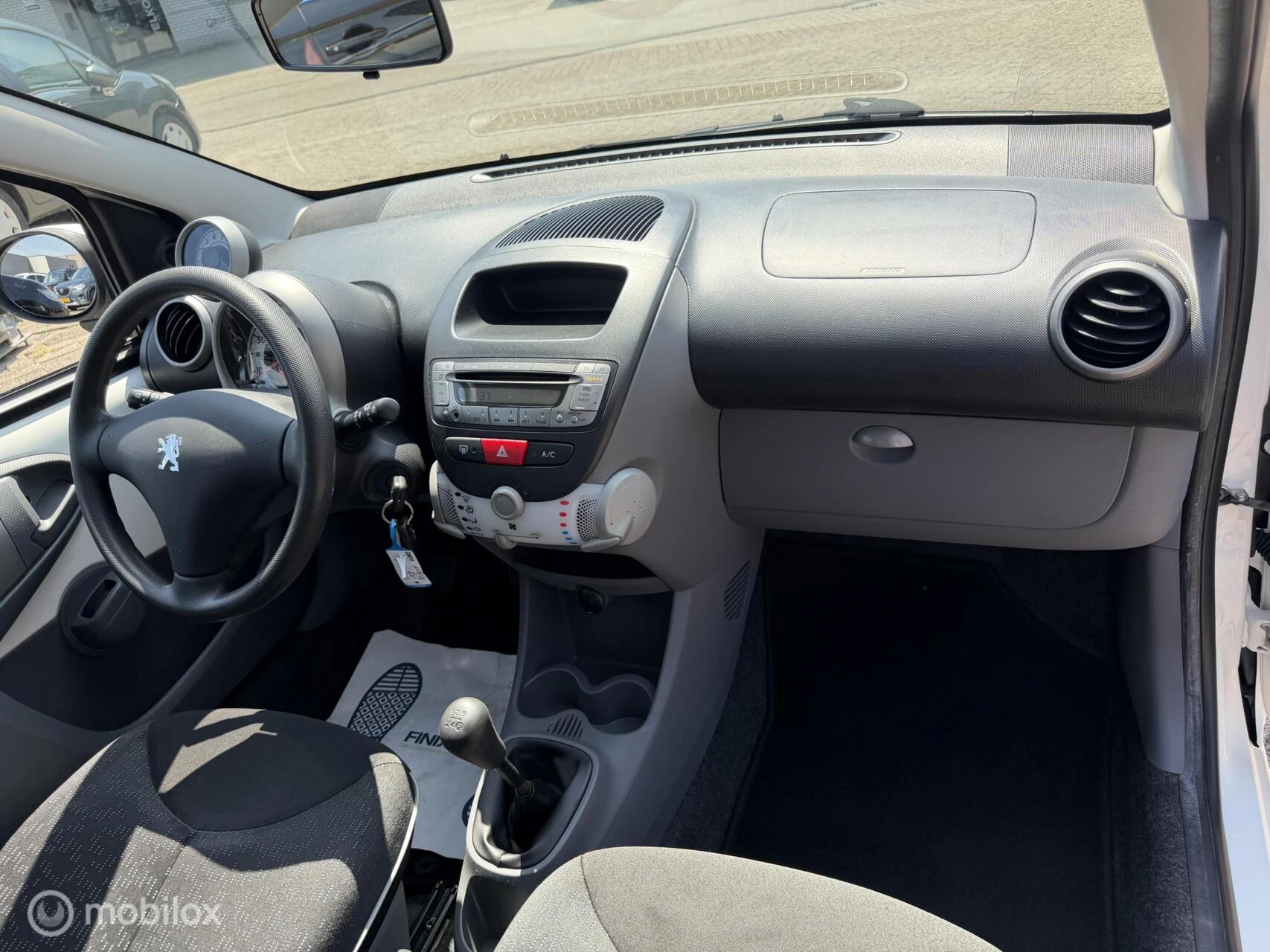 Hoofdafbeelding Peugeot 107