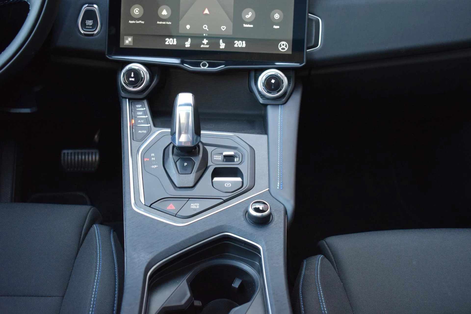 Hoofdafbeelding Lynk & Co 01