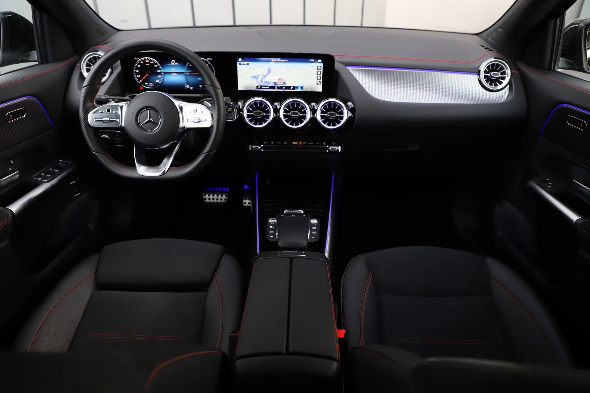 Hoofdafbeelding Mercedes-Benz EQA