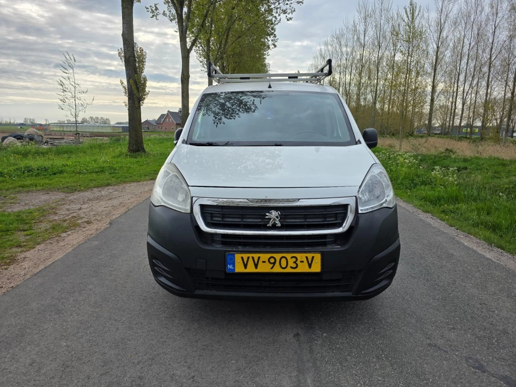 Hoofdafbeelding Peugeot Partner