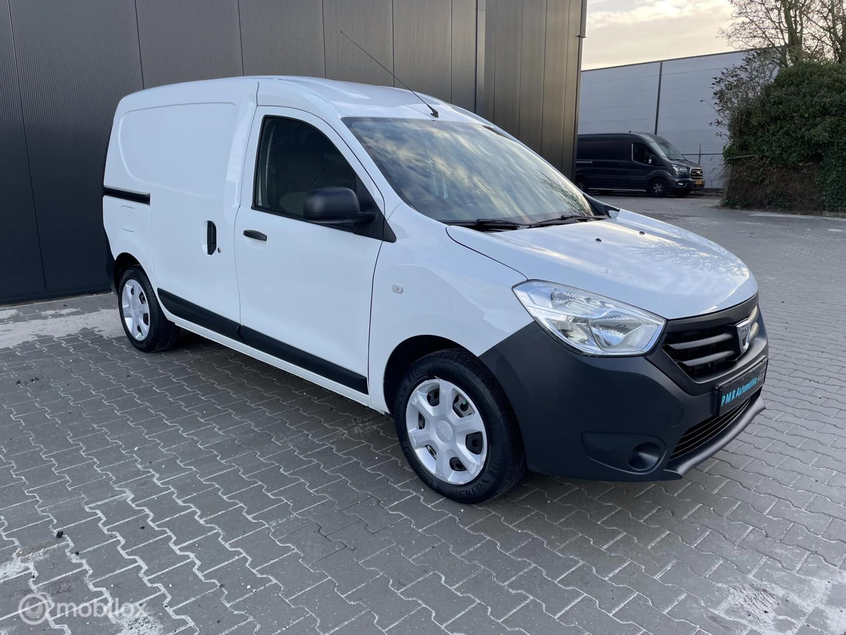 Hoofdafbeelding Dacia Dokker