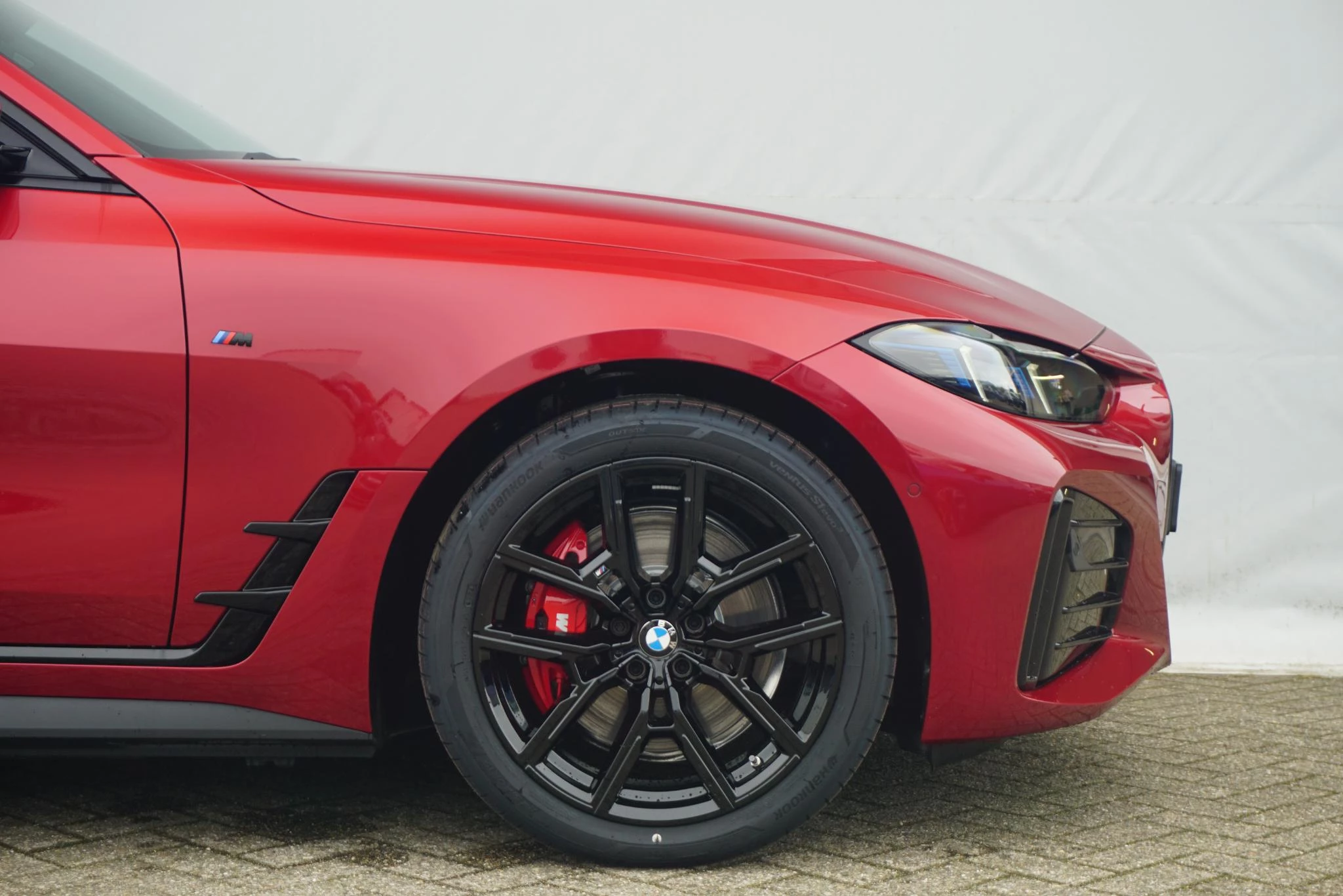 Hoofdafbeelding BMW i4