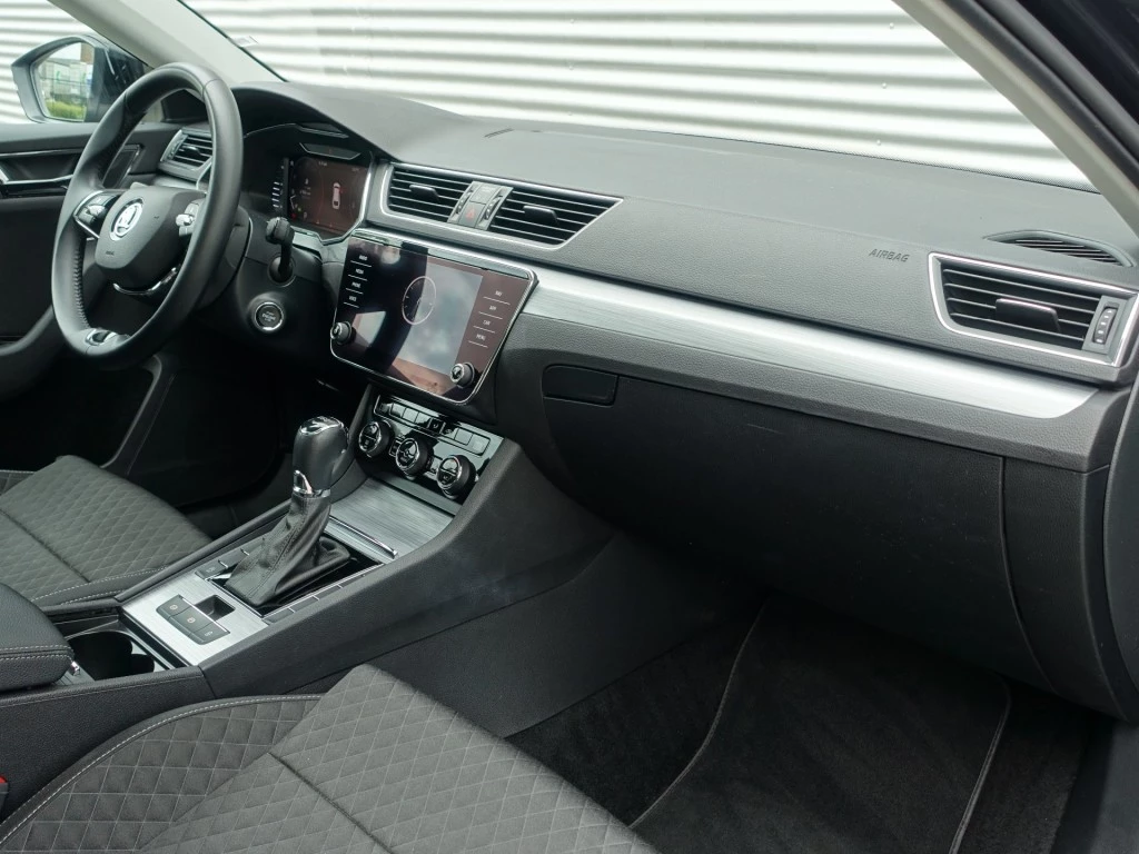 Hoofdafbeelding Škoda Superb