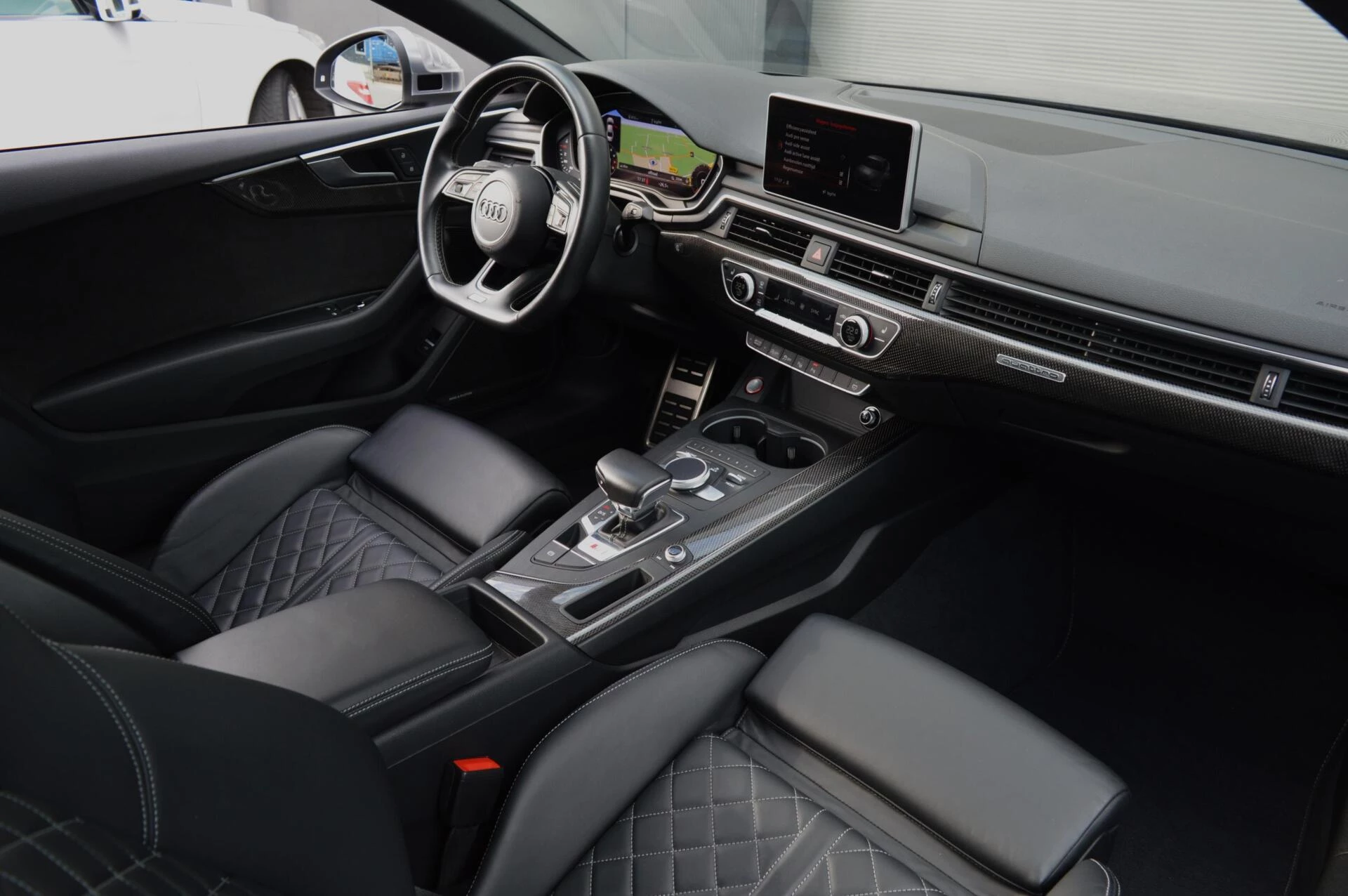 Hoofdafbeelding Audi S5