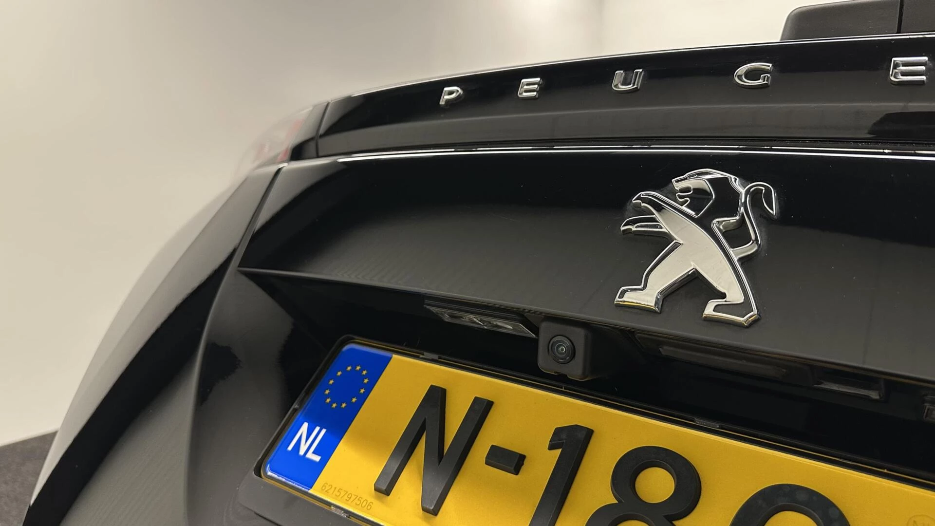 Hoofdafbeelding Peugeot e-2008