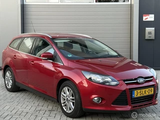 Hoofdafbeelding Ford Focus Ford Focus Wagon 1.0 EcoBoost Titanium