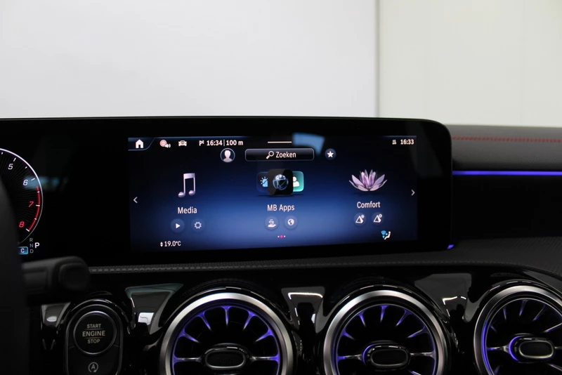 Hoofdafbeelding Mercedes-Benz CLA