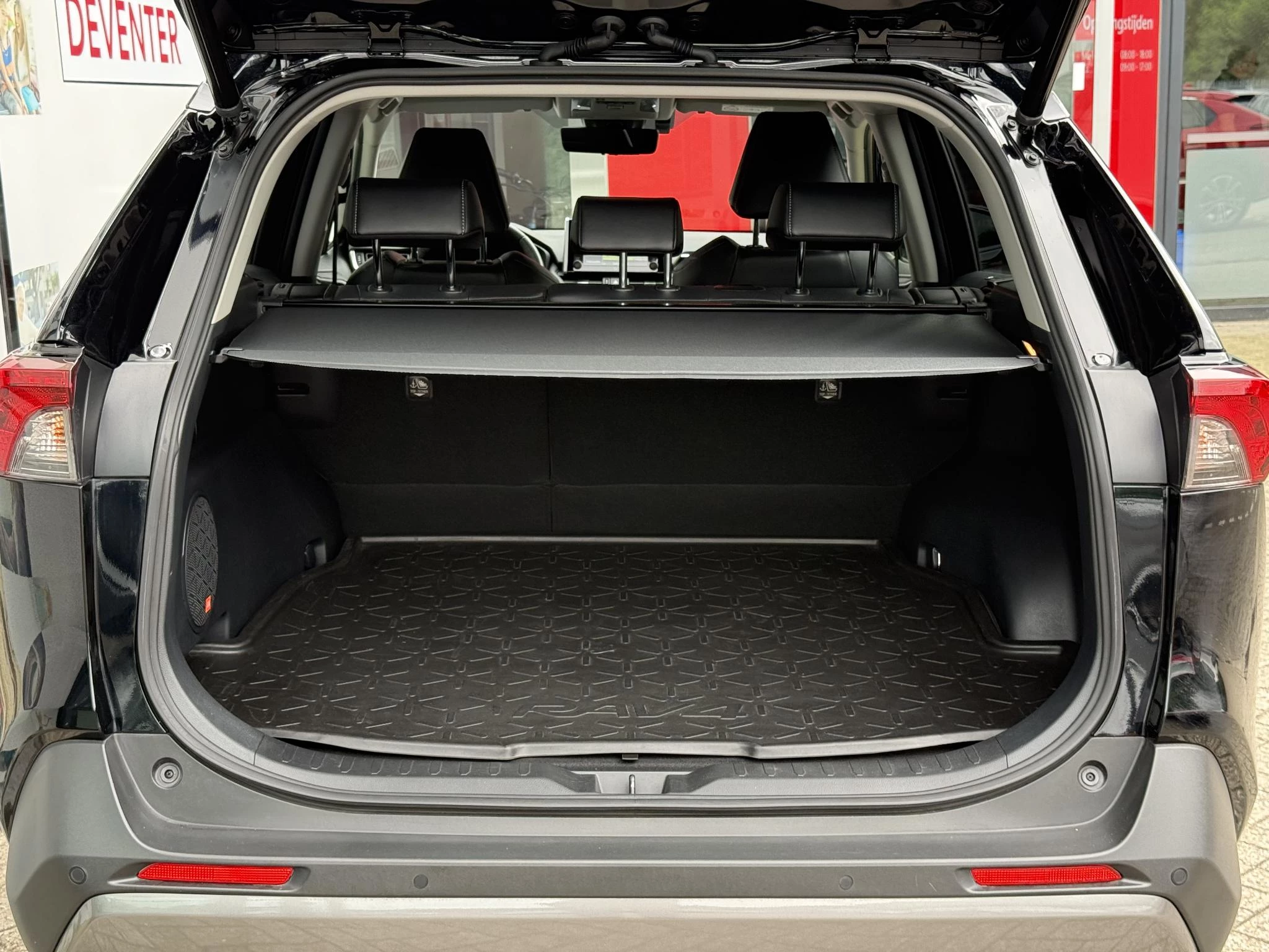 Hoofdafbeelding Toyota RAV4