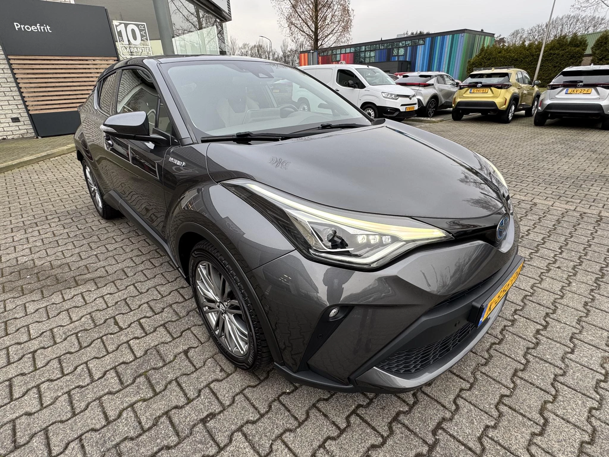 Hoofdafbeelding Toyota C-HR
