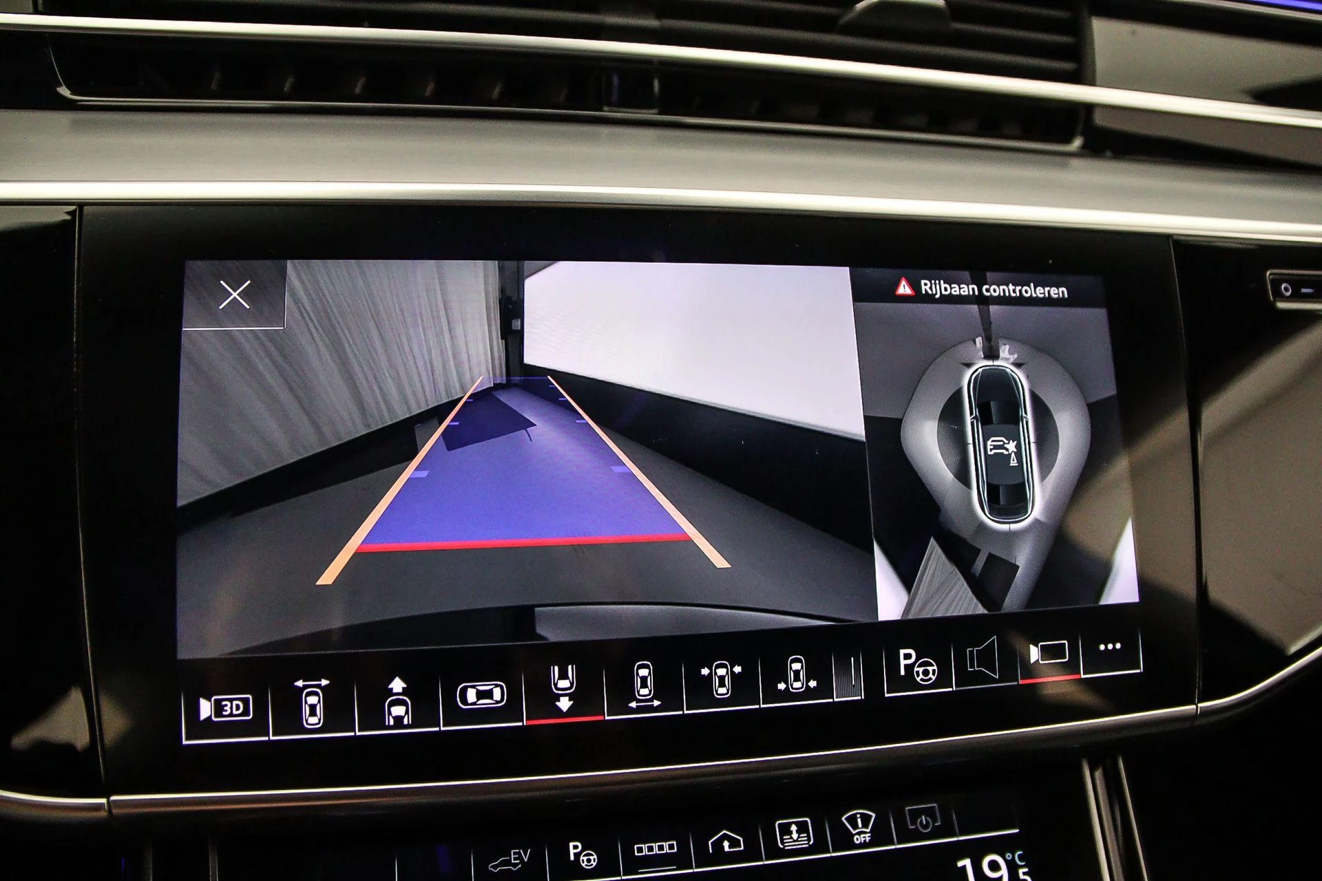 Hoofdafbeelding Audi A8
