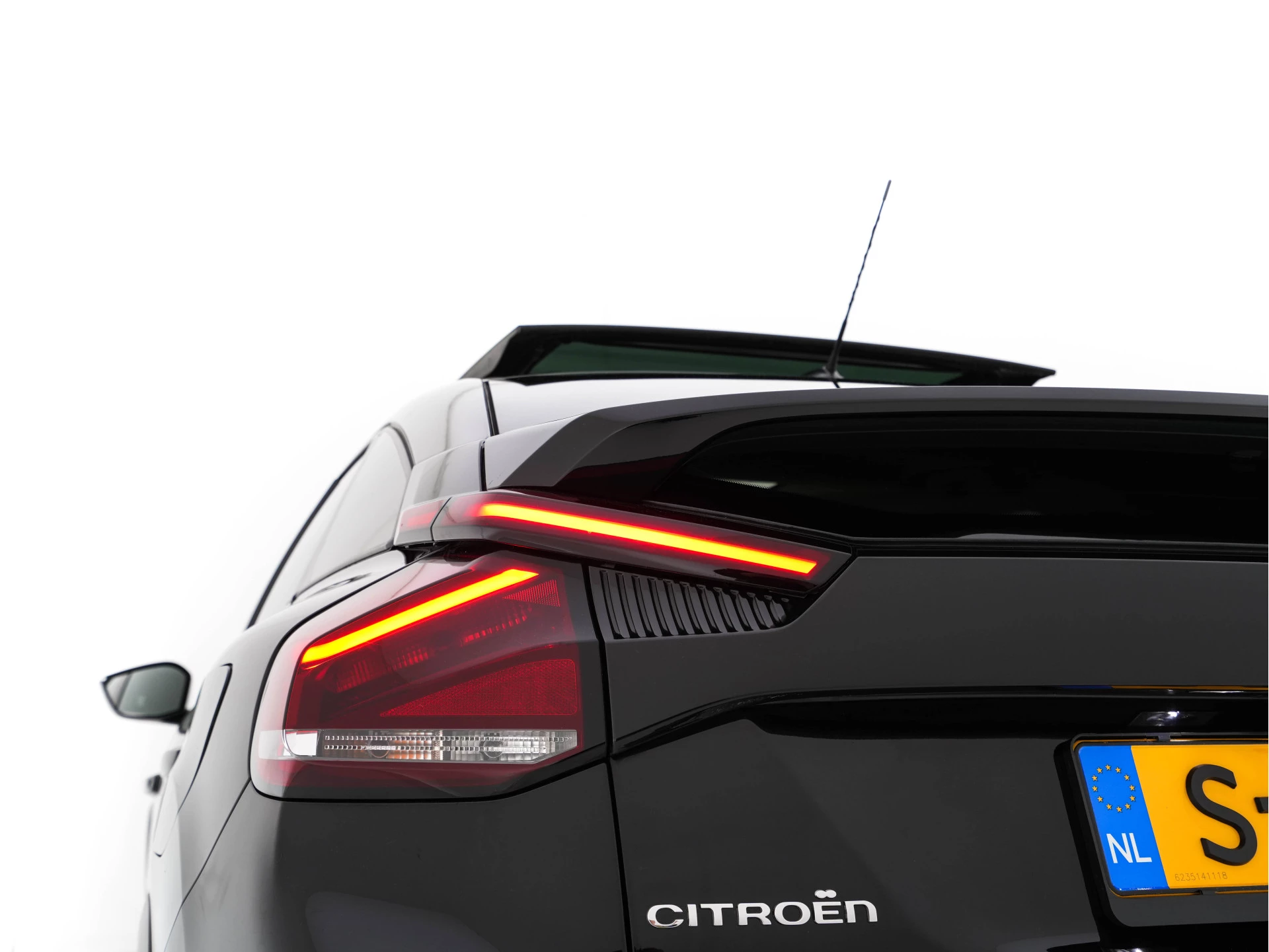 Hoofdafbeelding Citroën ë-C4