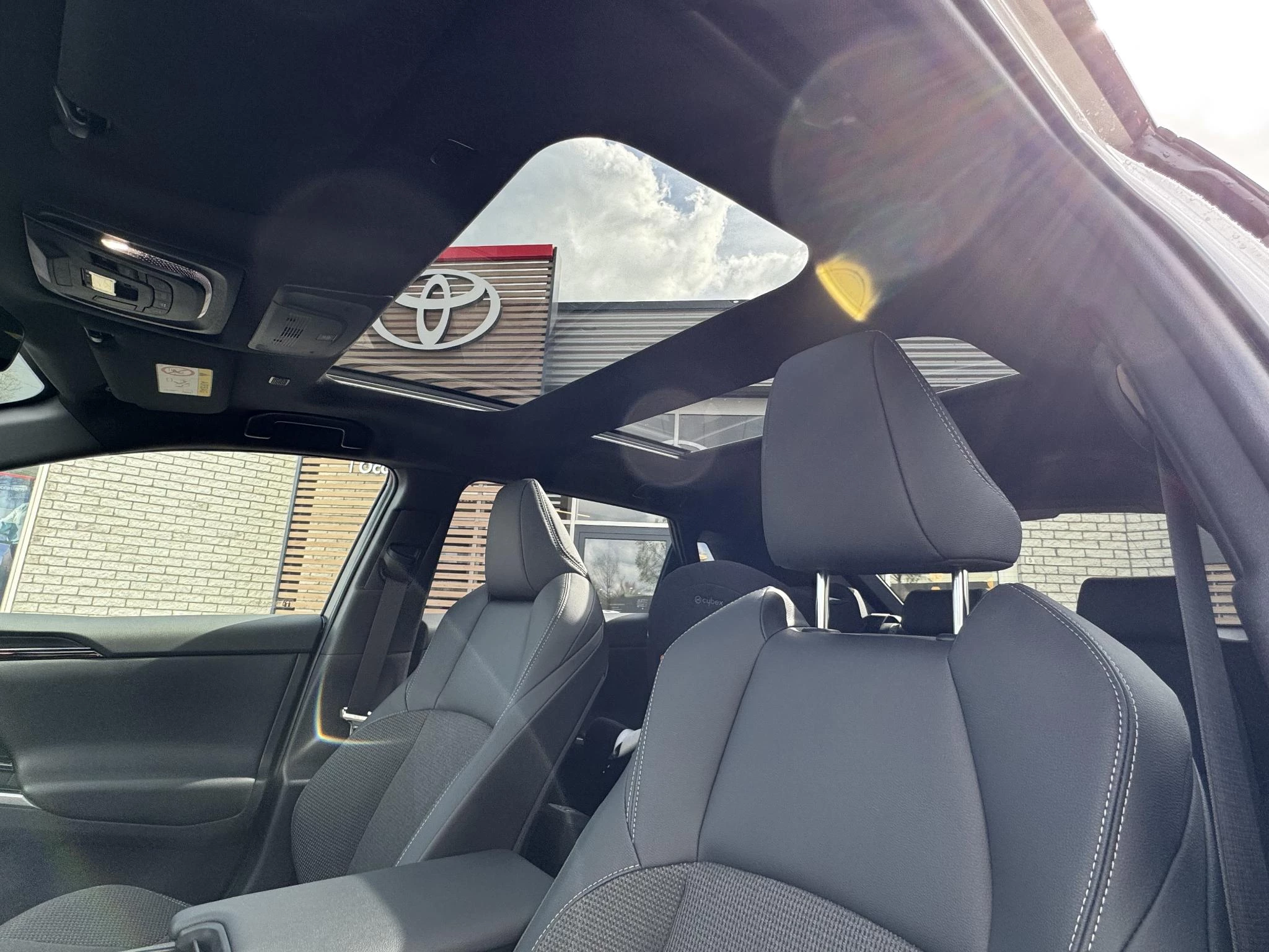 Hoofdafbeelding Toyota bZ4X