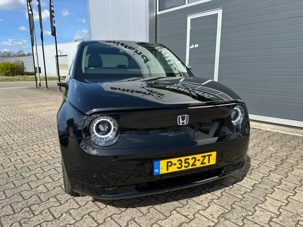 Hoofdafbeelding Honda e