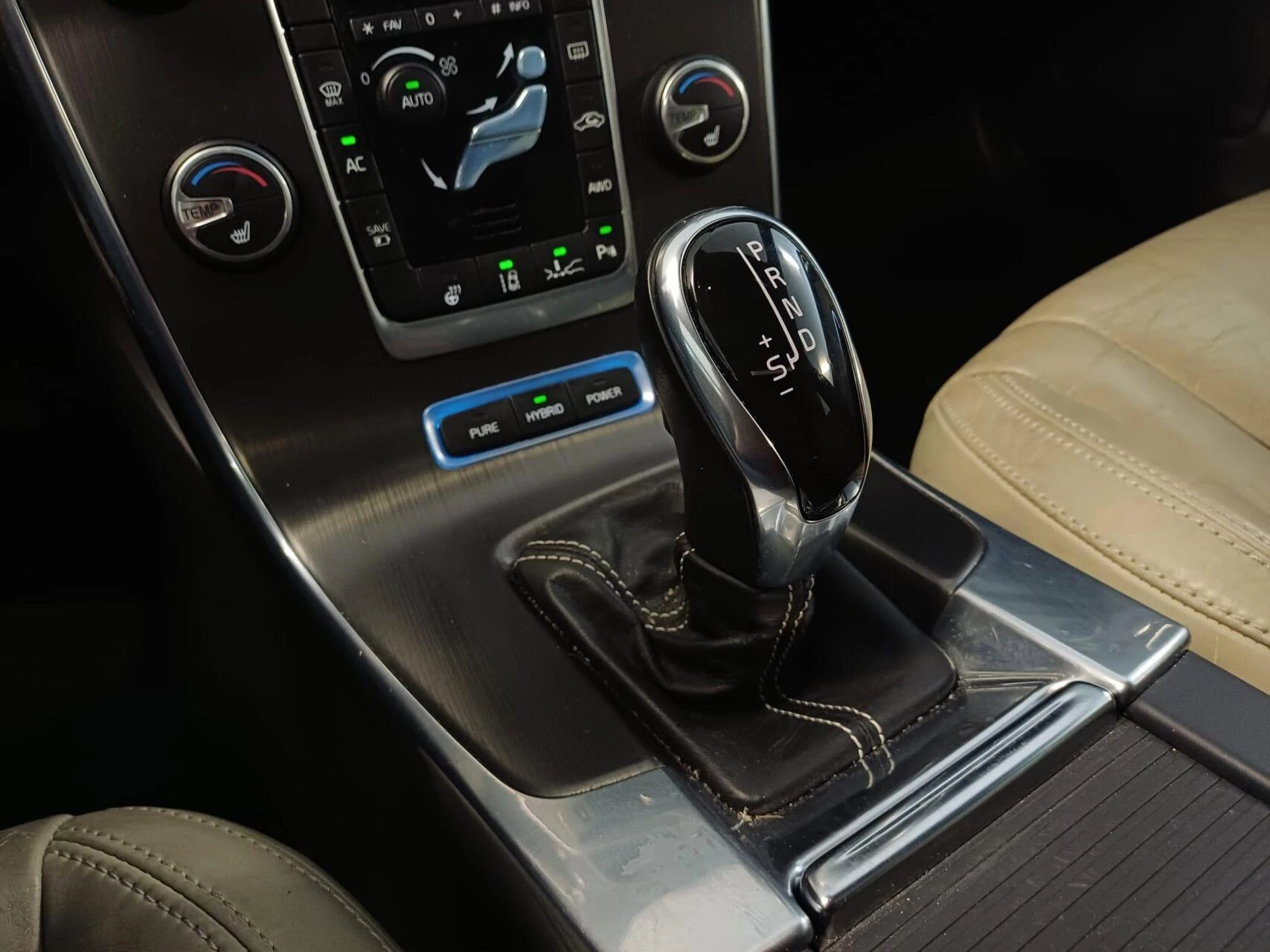 Hoofdafbeelding Volvo V60