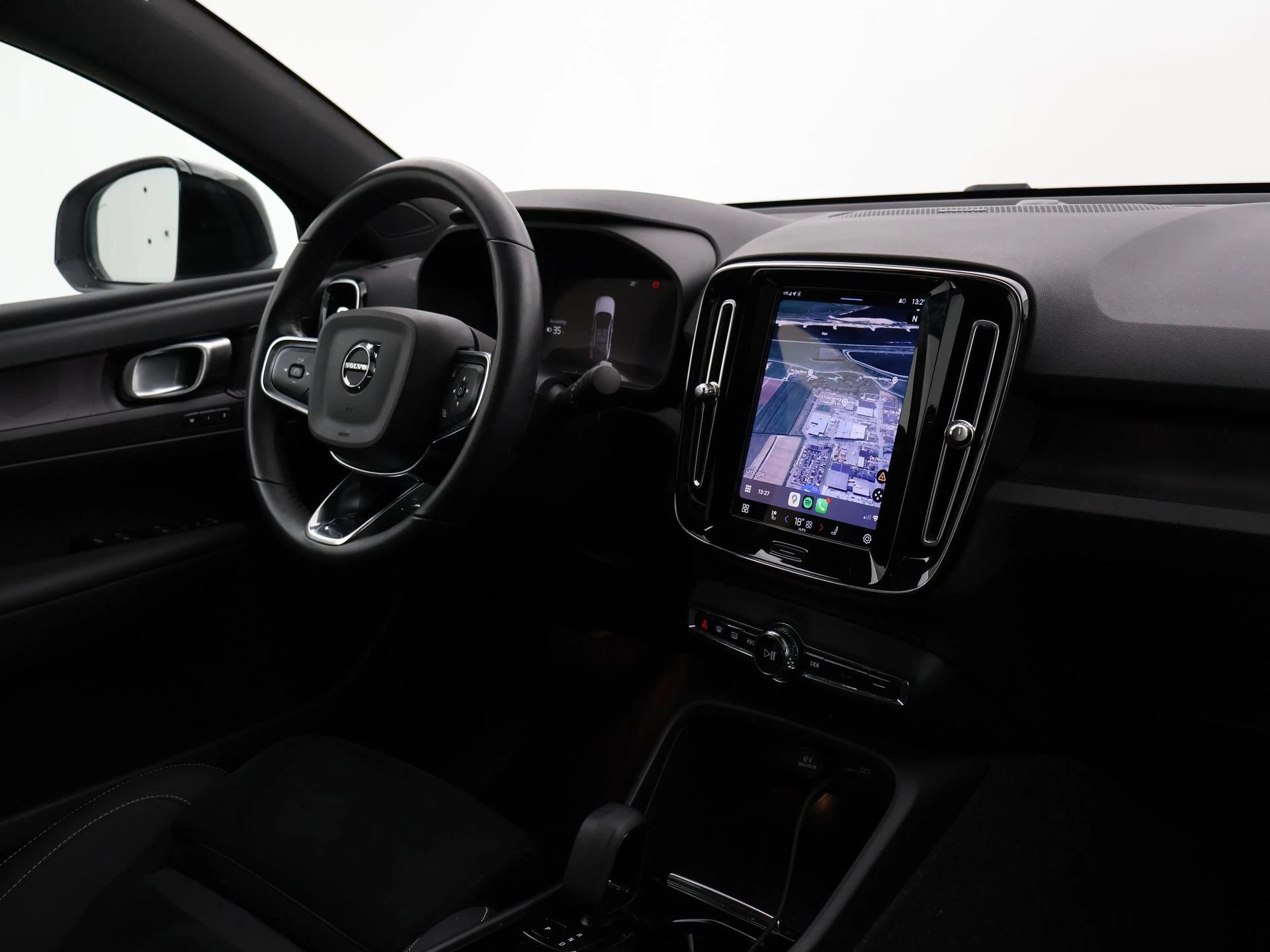Hoofdafbeelding Volvo C40