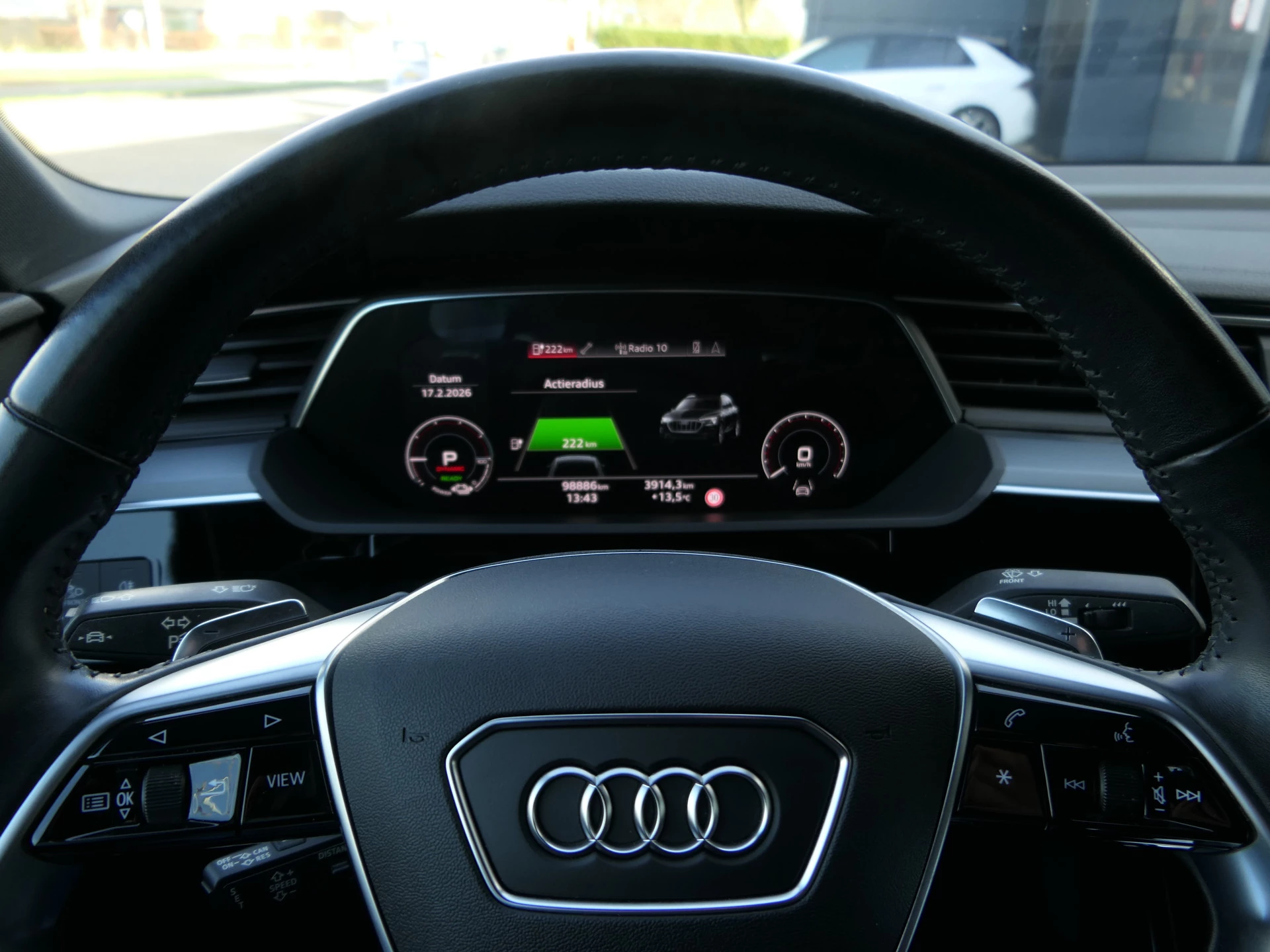 Hoofdafbeelding Audi e-tron