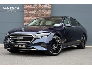Hoofdafbeelding Mercedes-Benz E-Klasse Mercedes-Benz E-Klasse 400 e 4MATIC Exclusive Line | Hypercreen | Luchtvering | Achterasbesturing | Distronic+ | Massage | Stoelventilatie | 3D-Display | HUD | Vlakkenverwarming | Digital Light |