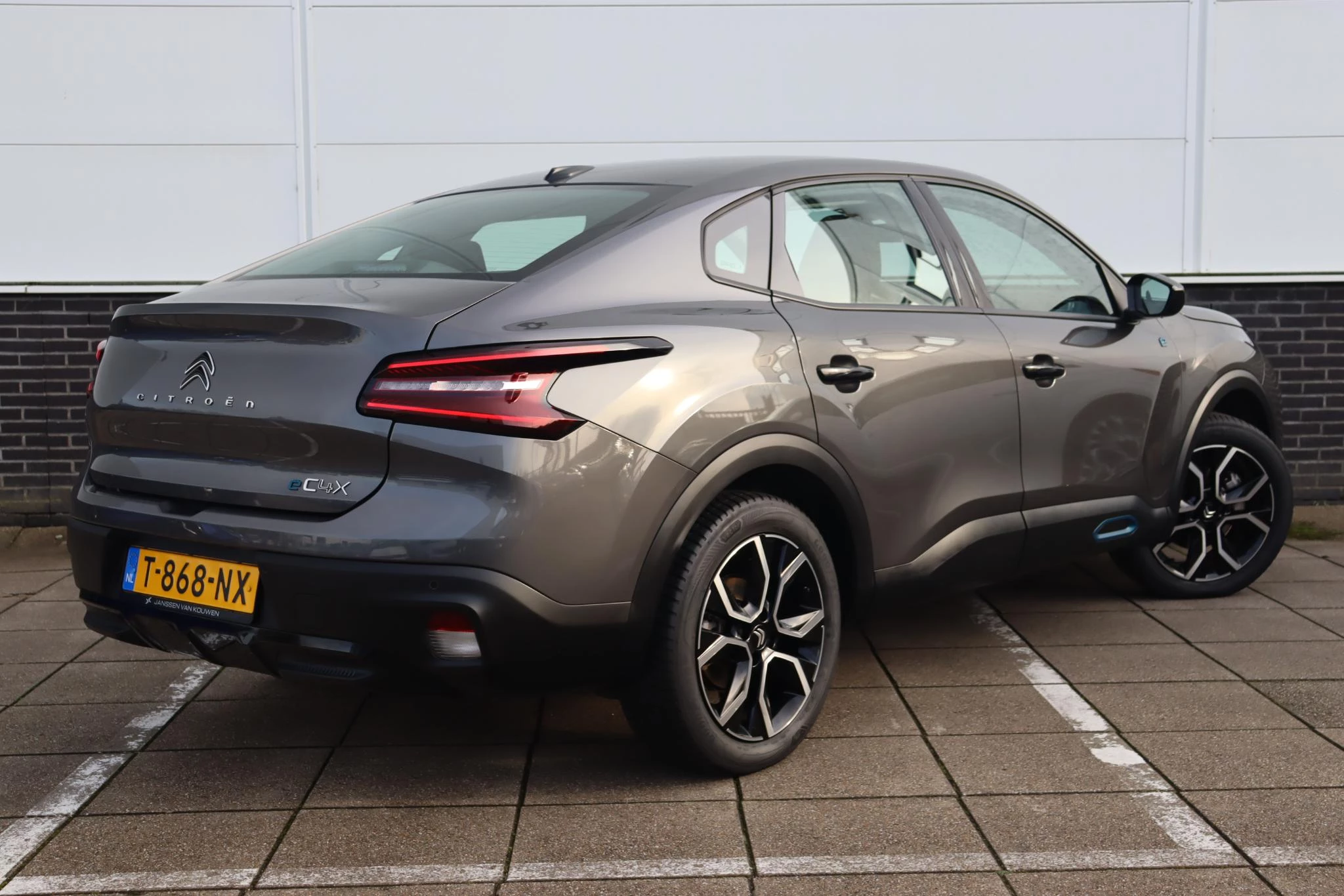 Hoofdafbeelding Citroën ë-C4 X