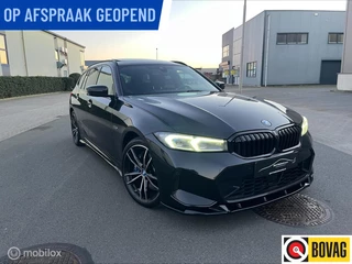 BMW 3-serie Touring 330e xDrive M Sport | H/K | Panodak | Leder | HUD