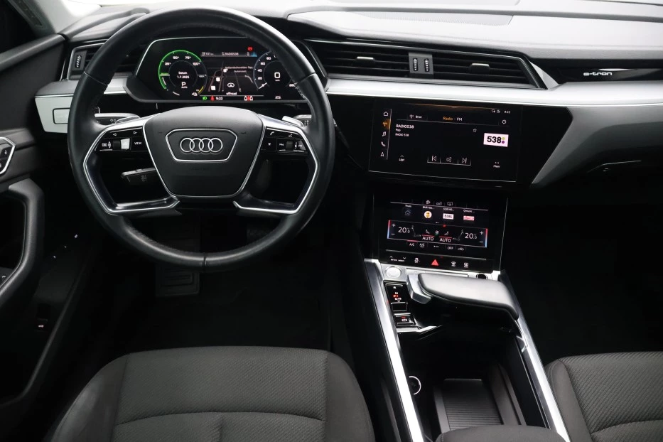 Hoofdafbeelding Audi e-tron