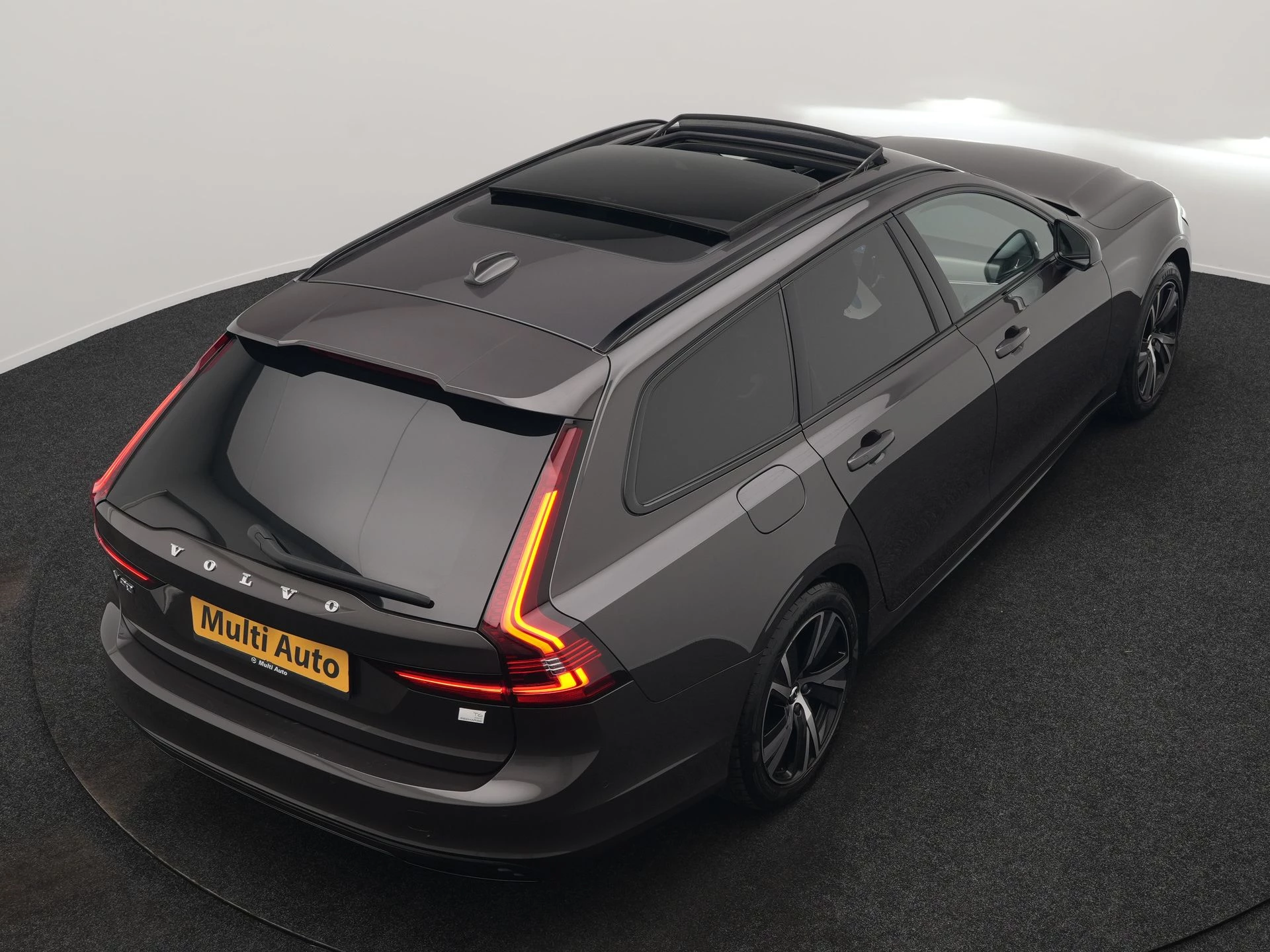 Hoofdafbeelding Volvo V90