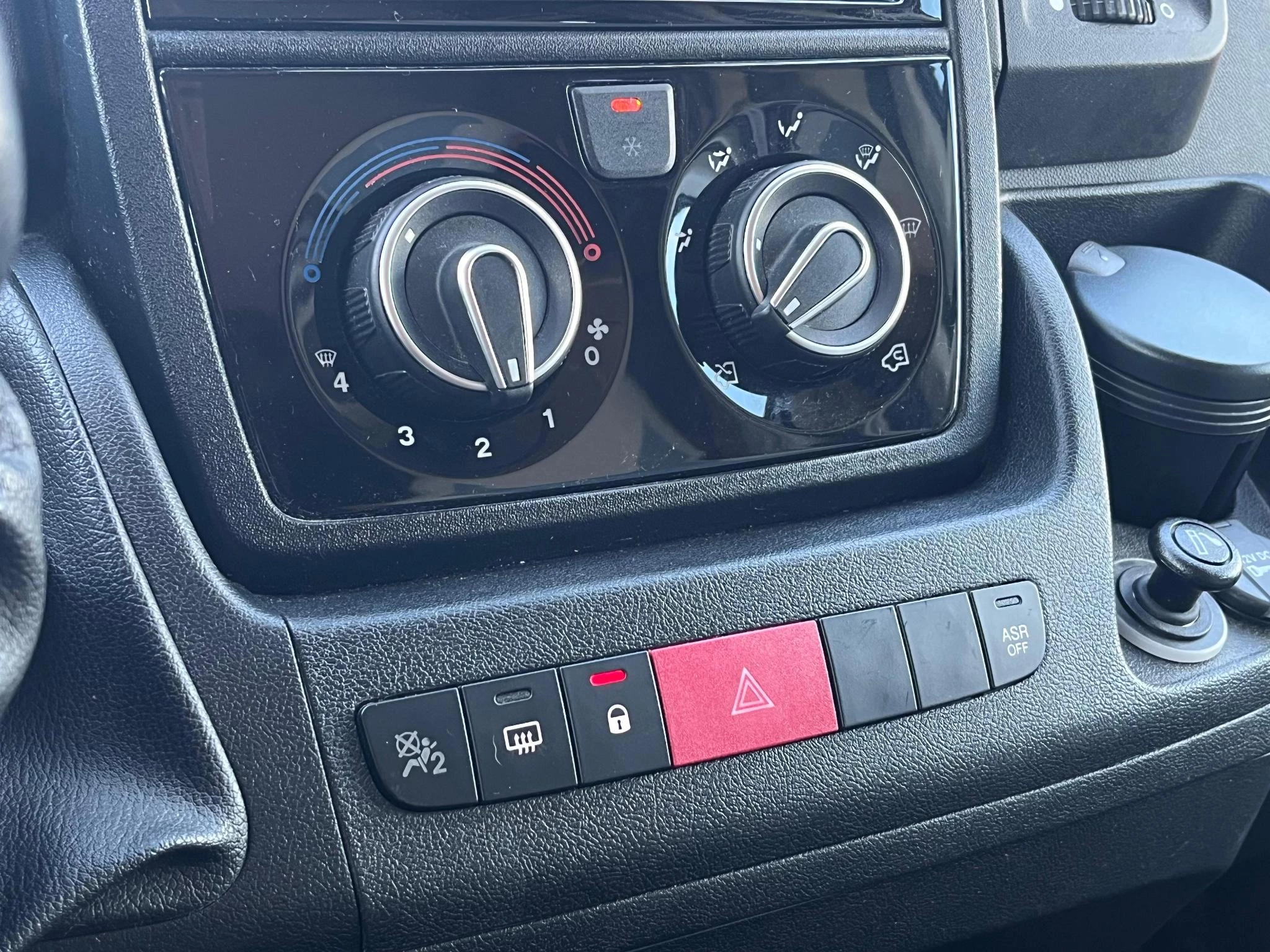 Hoofdafbeelding Carado Capron T 449