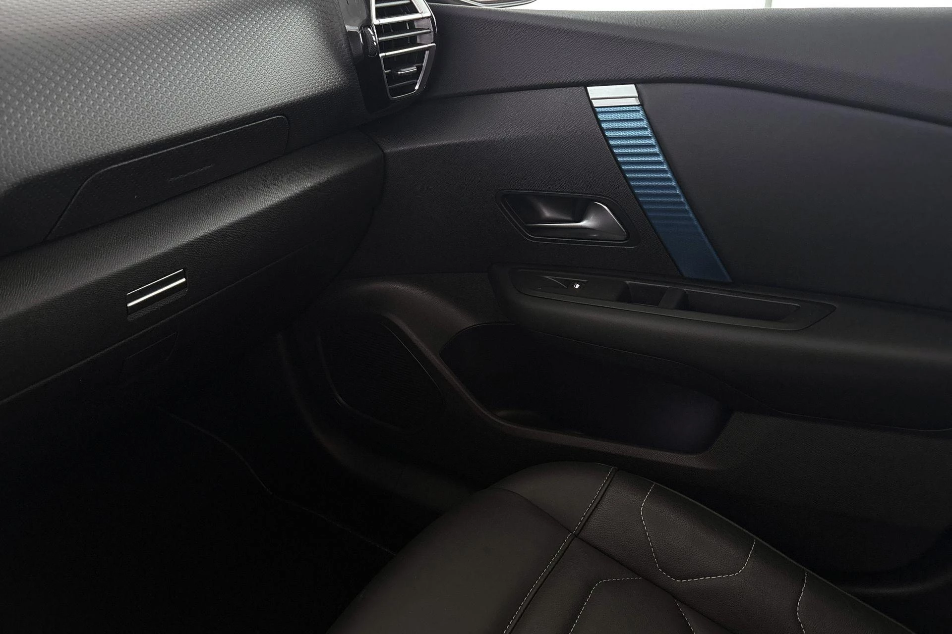 Hoofdafbeelding Citroën ë-C4