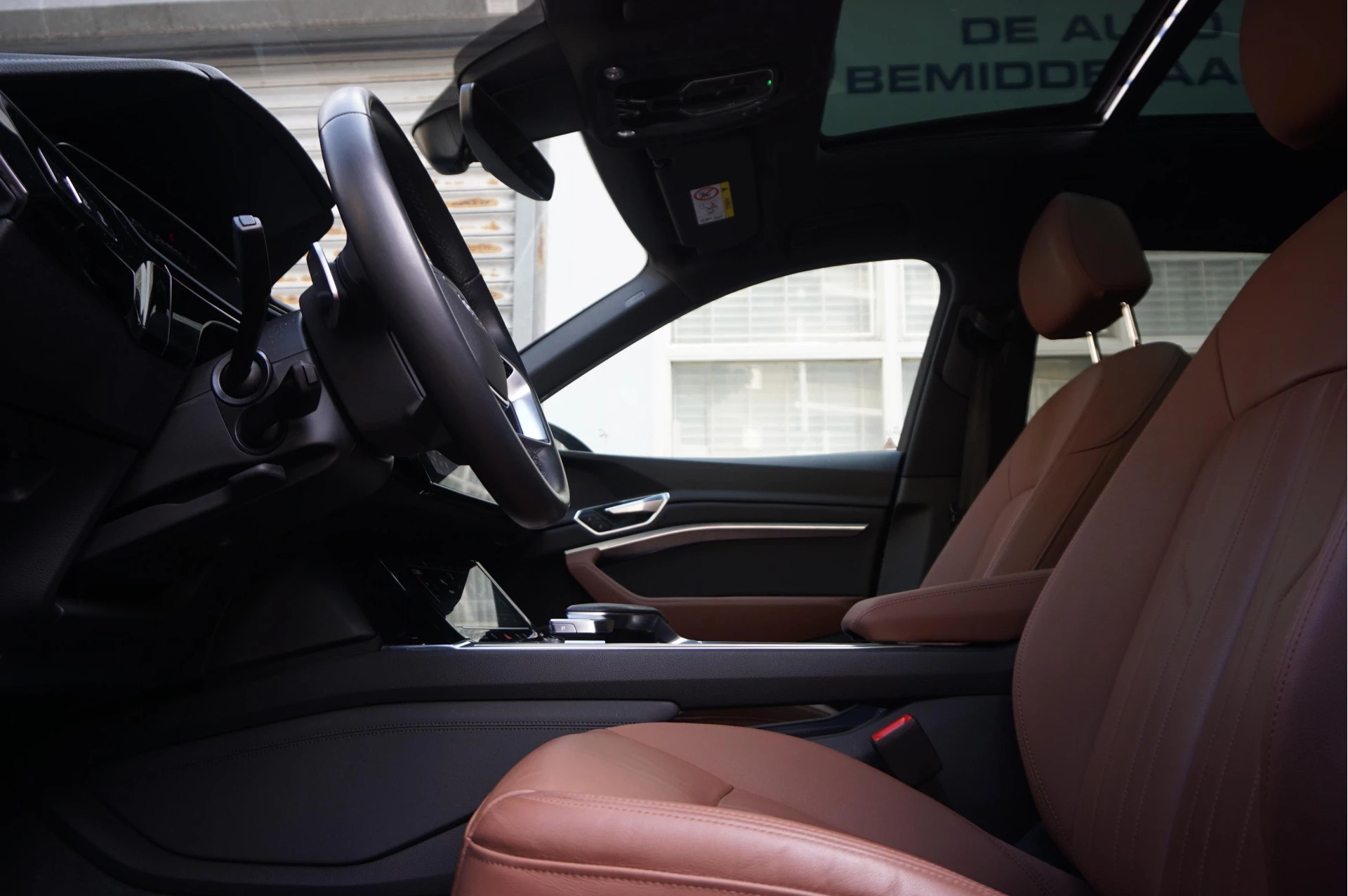 Hoofdafbeelding Audi e-tron