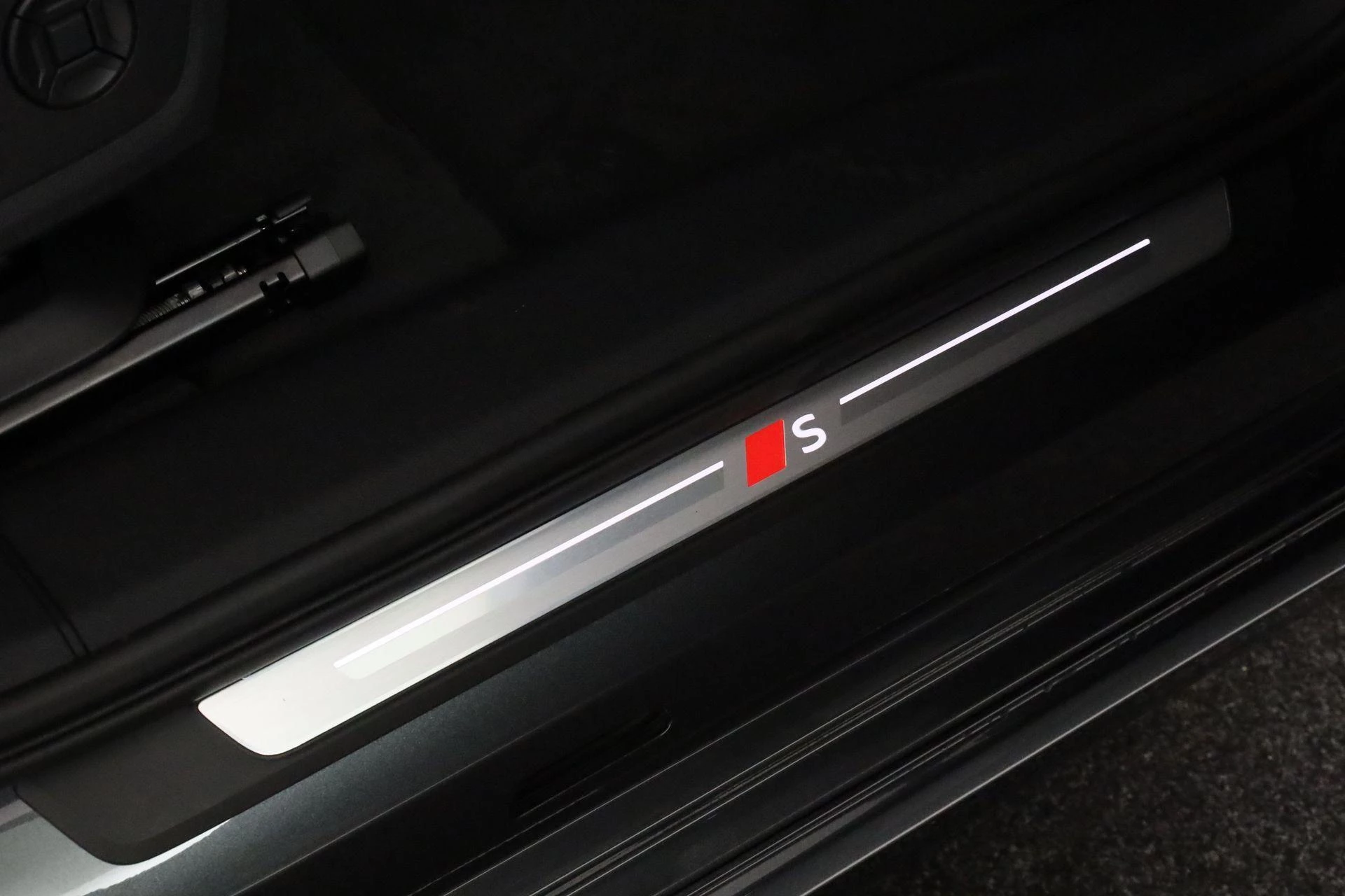 Hoofdafbeelding Audi A6 Avant e-tron