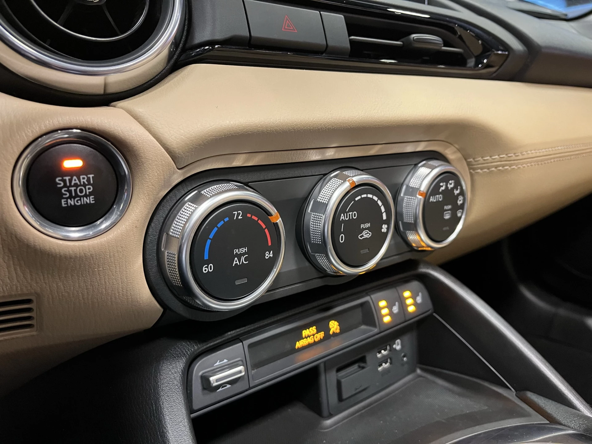 Hoofdafbeelding Mazda MX-5