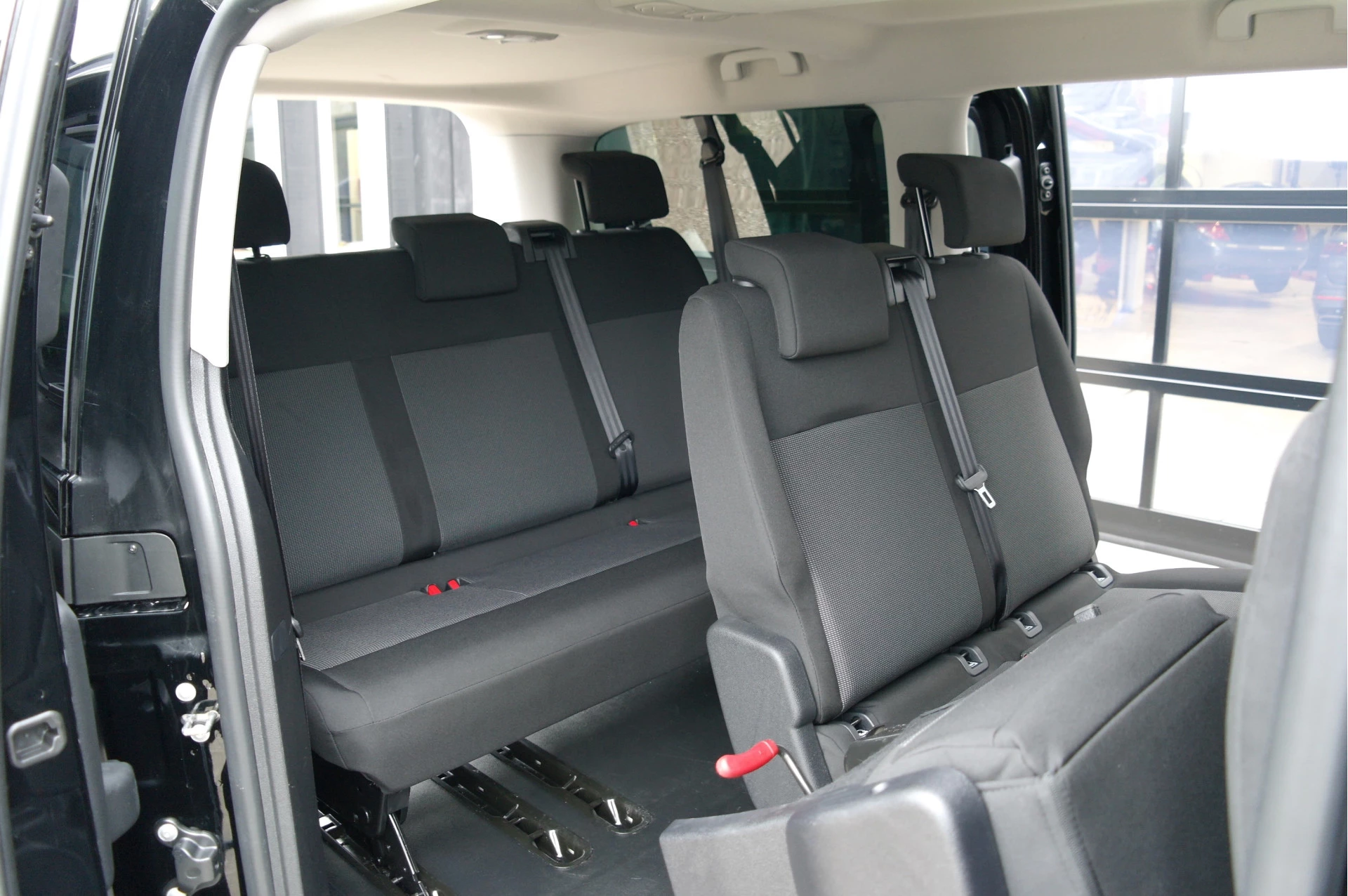 Hoofdafbeelding Peugeot e-Expert