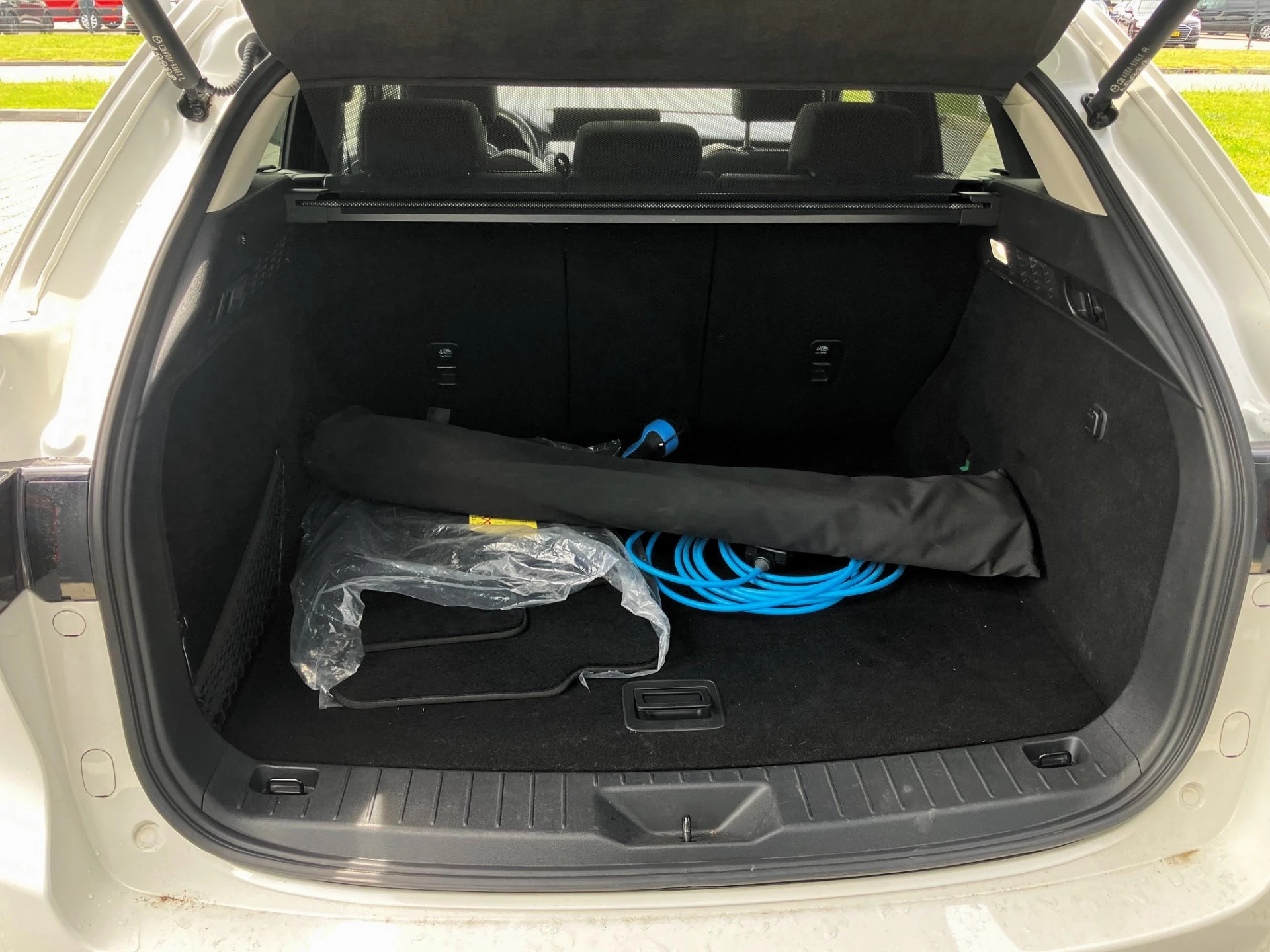 Hoofdafbeelding Mazda CX-60