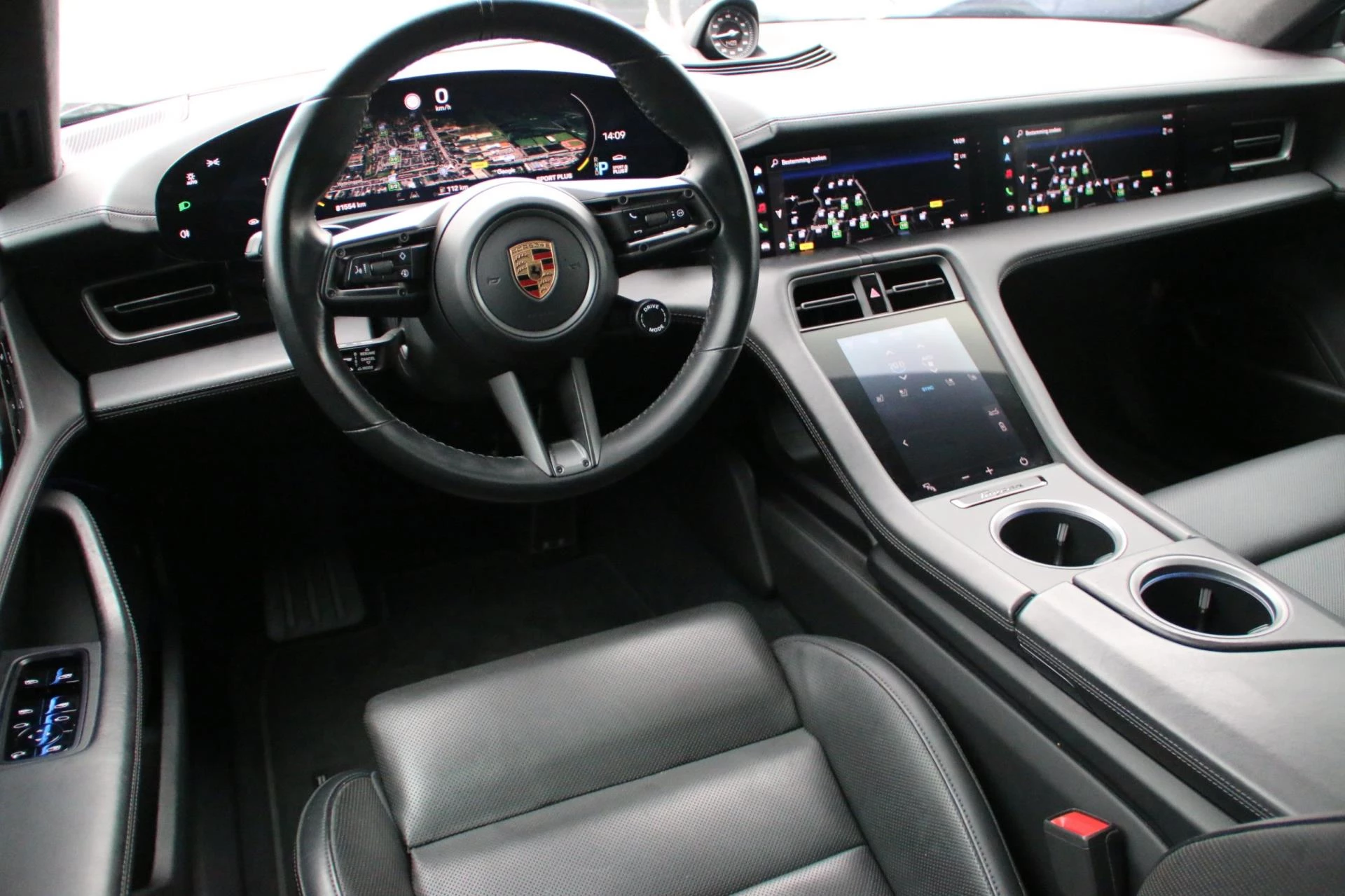 Hoofdafbeelding Porsche Taycan