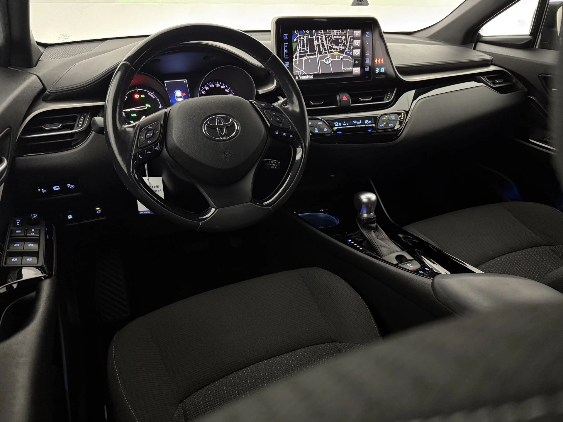 Hoofdafbeelding Toyota C-HR
