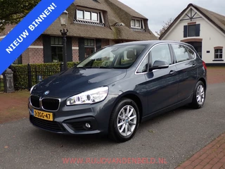 Hoofdafbeelding BMW 2 Serie BMW 2 Serie Active Tourer 220i SPORTLEER/TREKHAAK/LED/CAMERA 1e EIGENAAR!