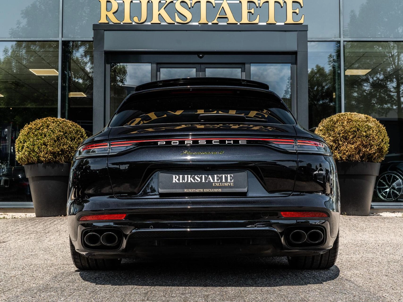 Hoofdafbeelding Porsche Panamera