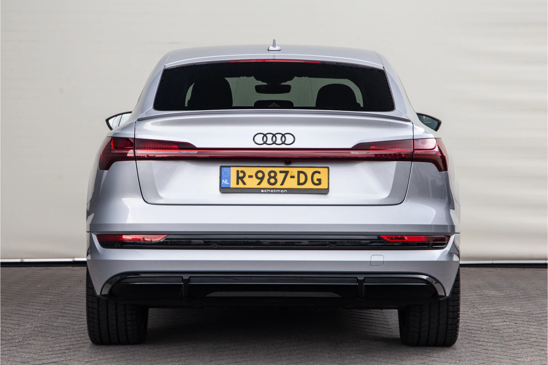 Hoofdafbeelding Audi e-tron