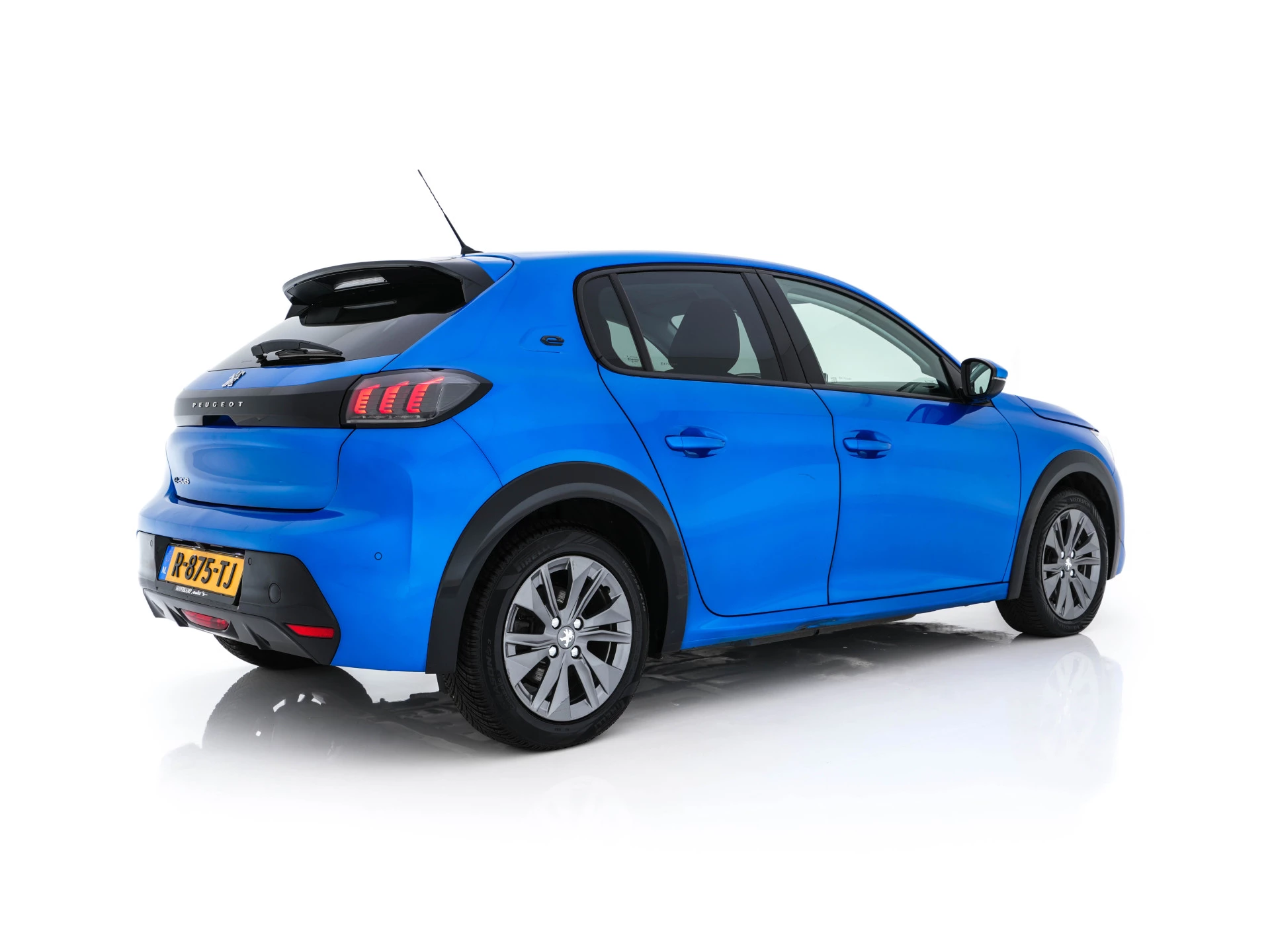 Hoofdafbeelding Peugeot e-208