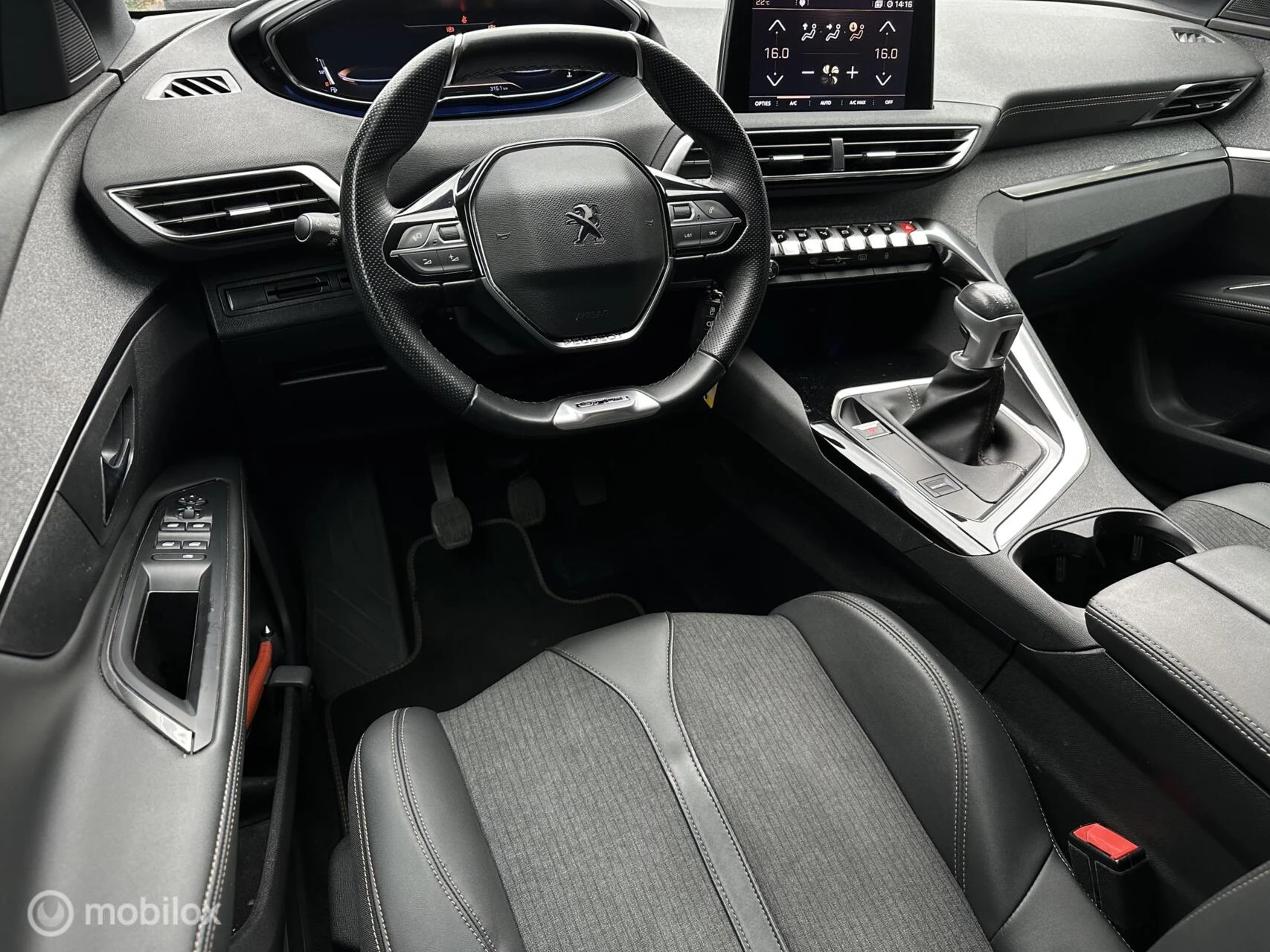 Hoofdafbeelding Peugeot 5008