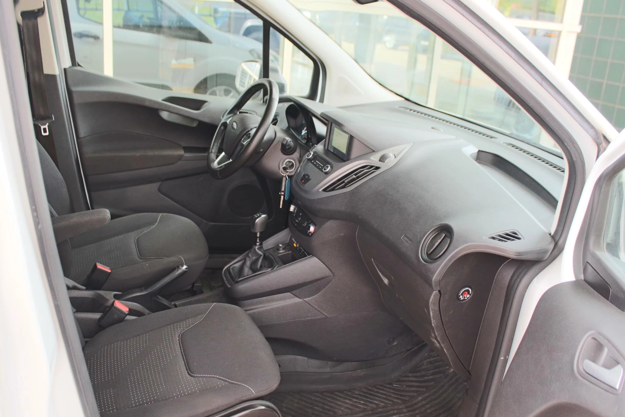 Hoofdafbeelding Ford Transit Courier