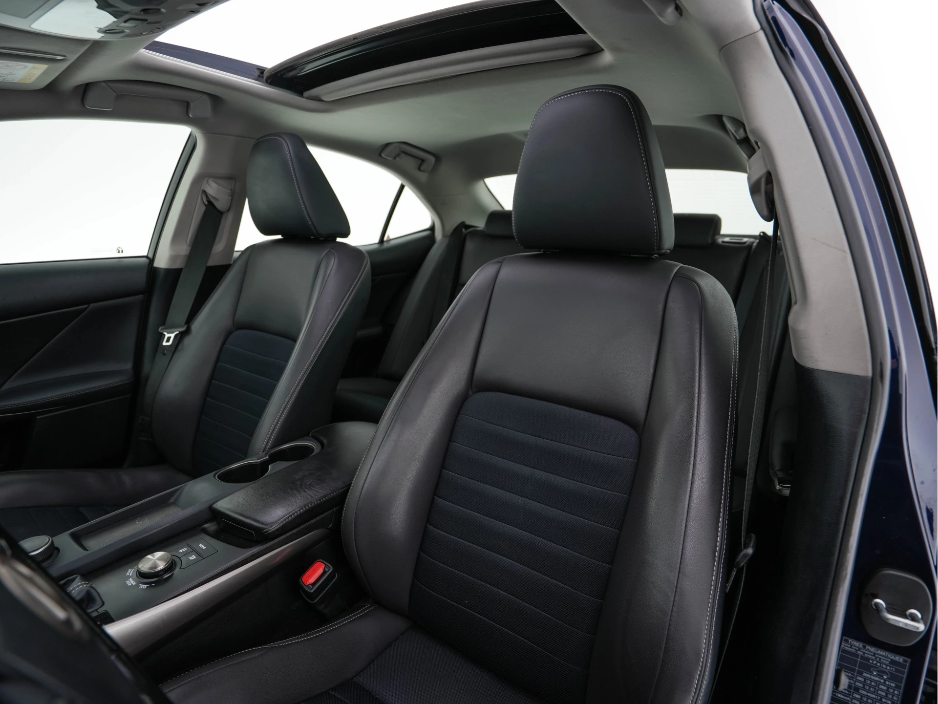 Hoofdafbeelding Lexus IS