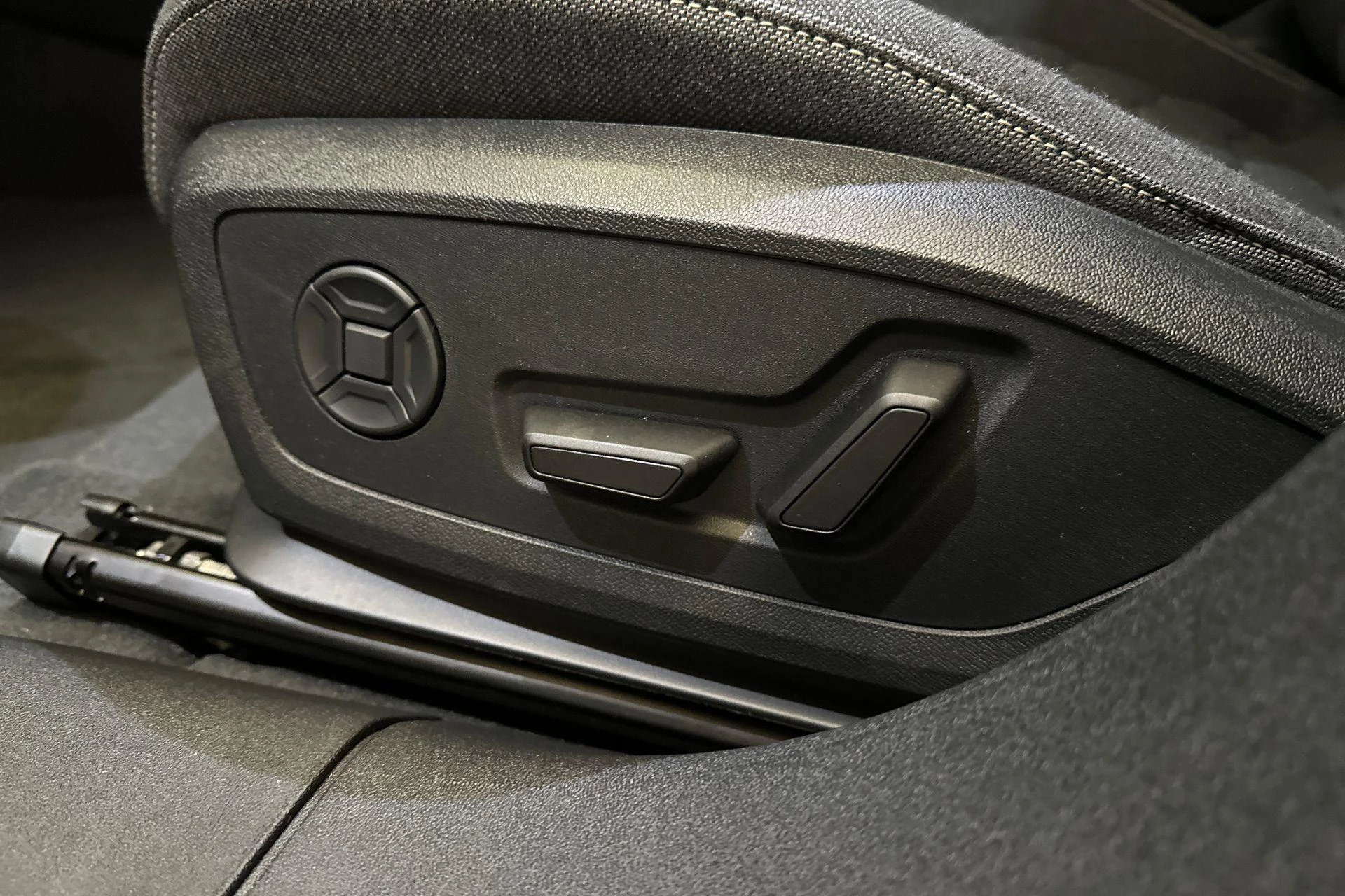 Hoofdafbeelding Audi A6 Avant e-tron